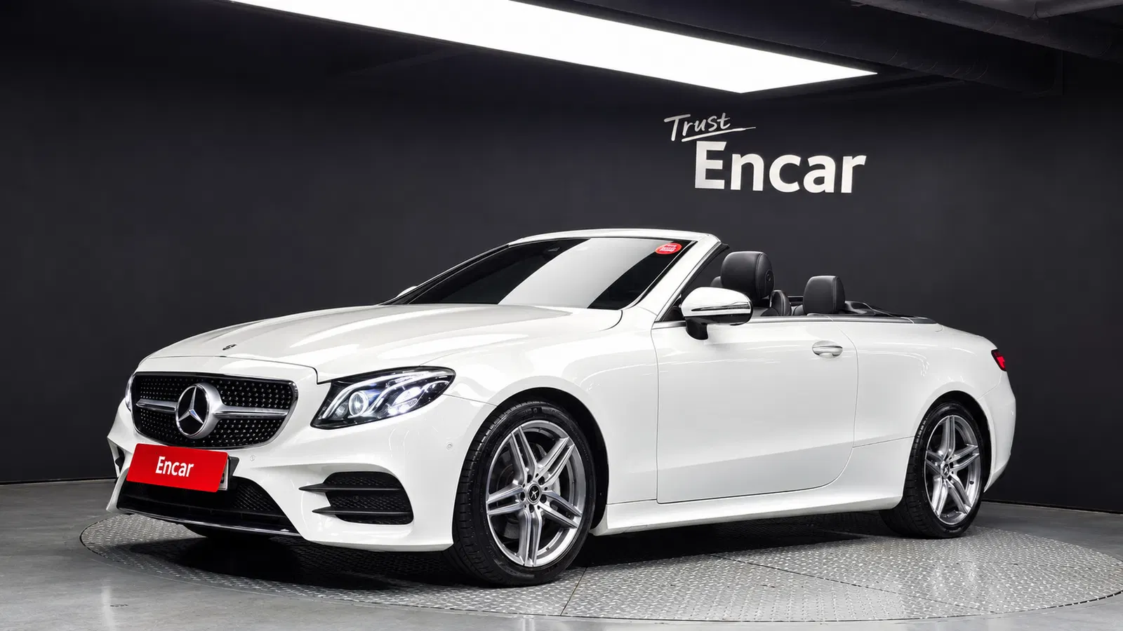 Mercedes-Benz Classe E E220d Cabriolet (W213) 2019 — photo 1 sur 41