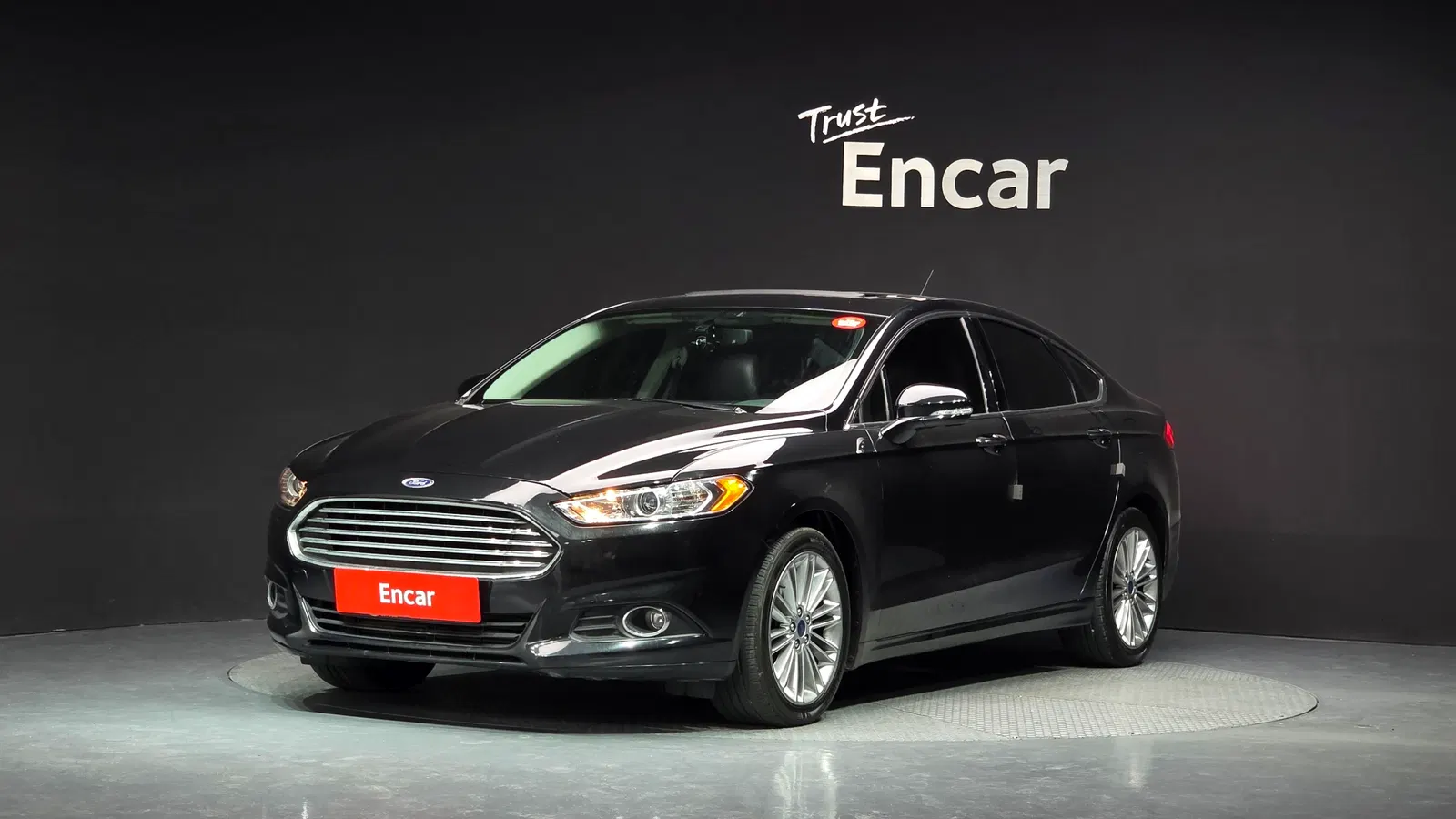Ford Fusion 2.0 EcoBoost 2014 — photo 1 sur 20
