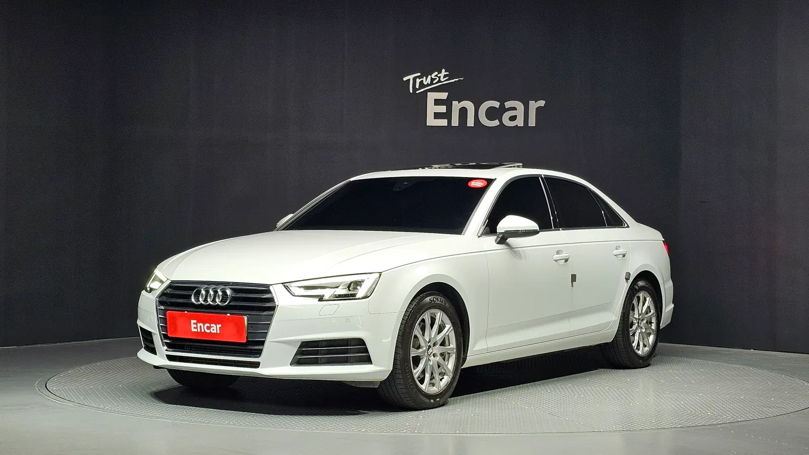 Audi A4 (B9) 40 TFSI 2019 — photo 1 sur 33