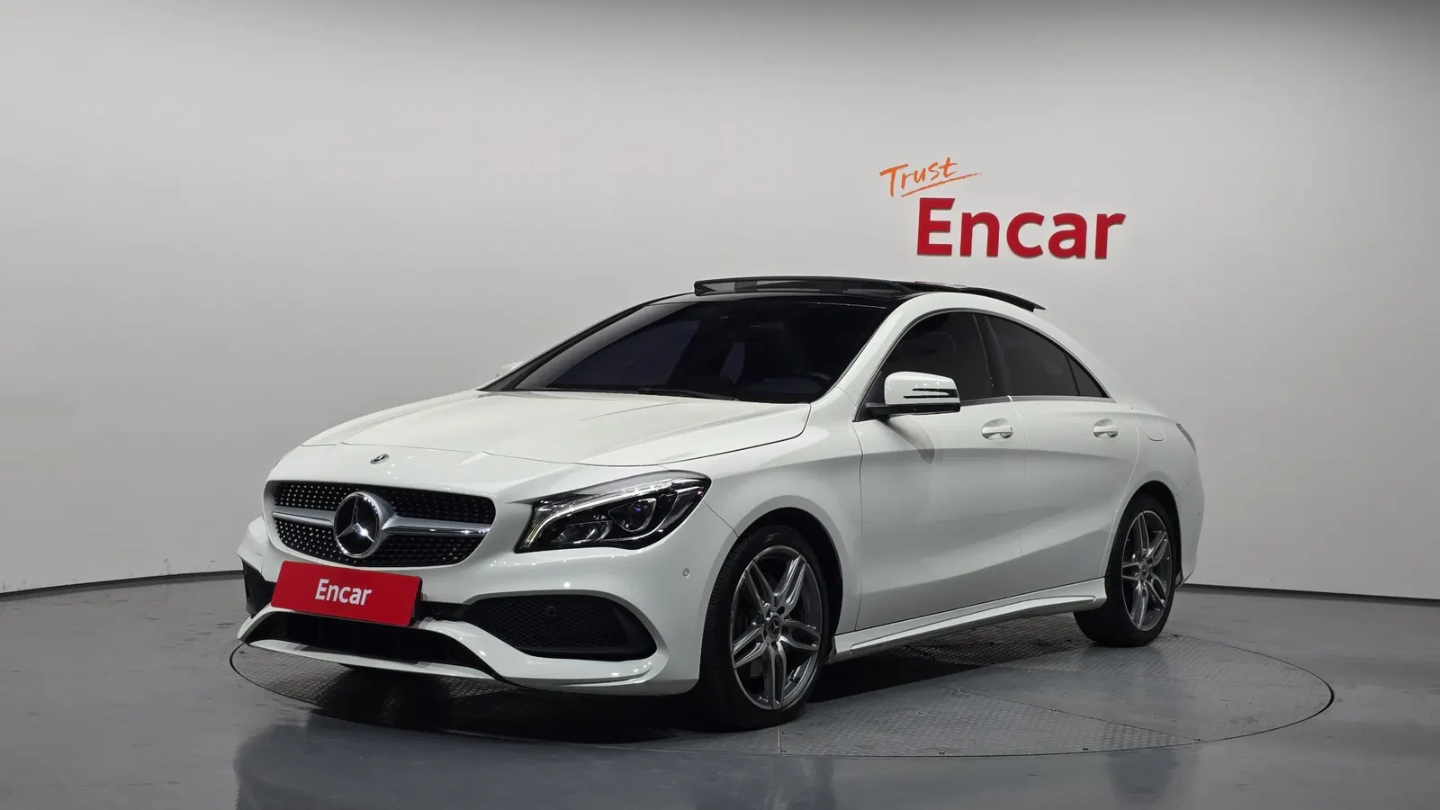 Mercedes-Benz CLA AMG Line · CLA220 (C117) 2018 — photo 1 sur 31