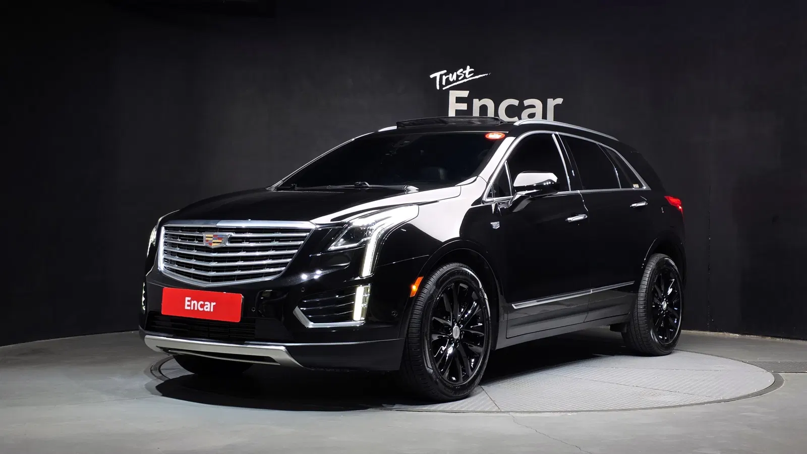Cadillac XT5 3.6 Platinum AWD 2017 — photo 1 sur 20