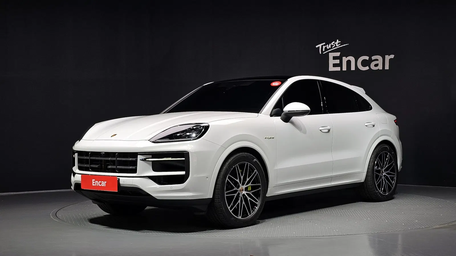 Porsche Cayenne (PO536) 3.0 E-Hybride Coupé 2025 — photo 1 sur 36