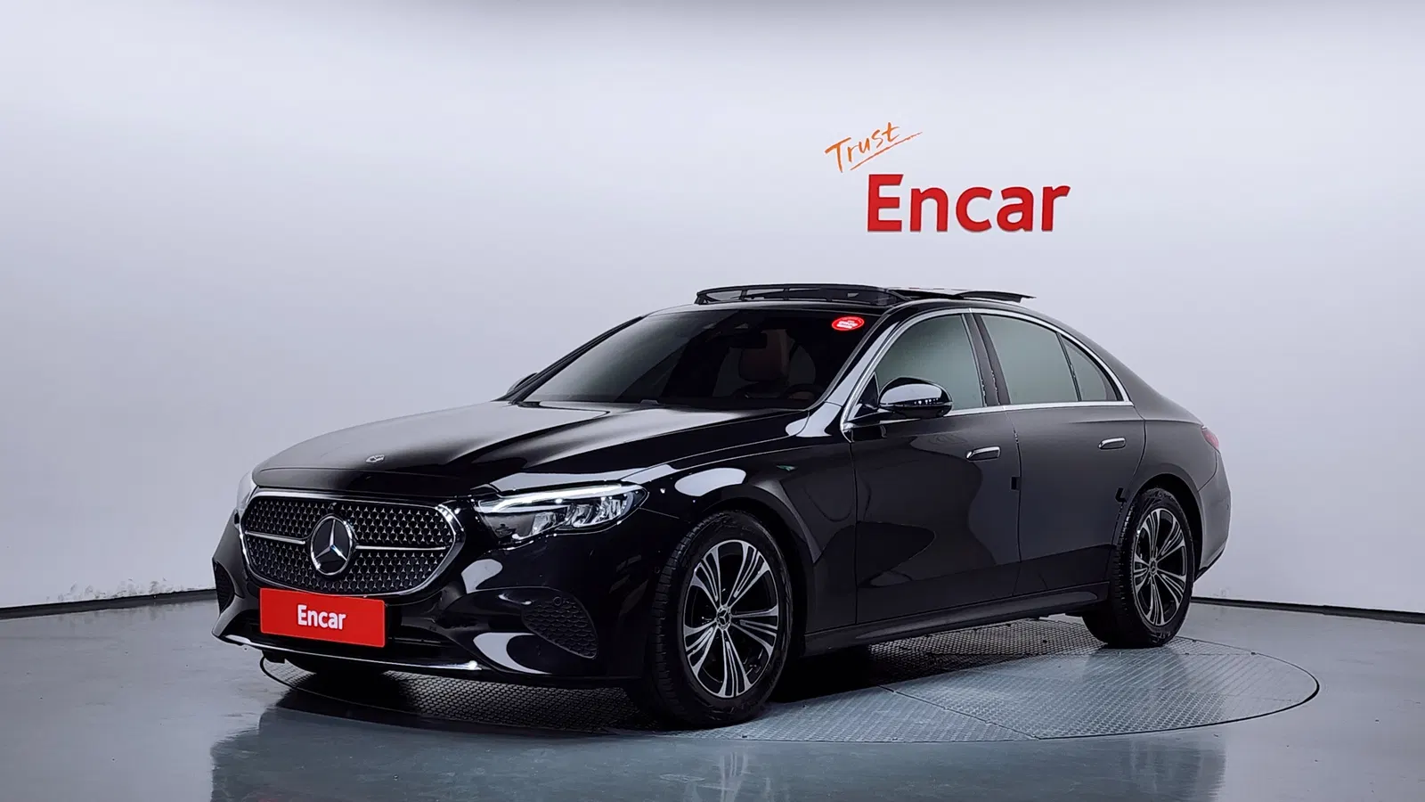 Mercedes-Benz Classe E E200 Avantgarde (W214) 2024 — photo 1 sur 32