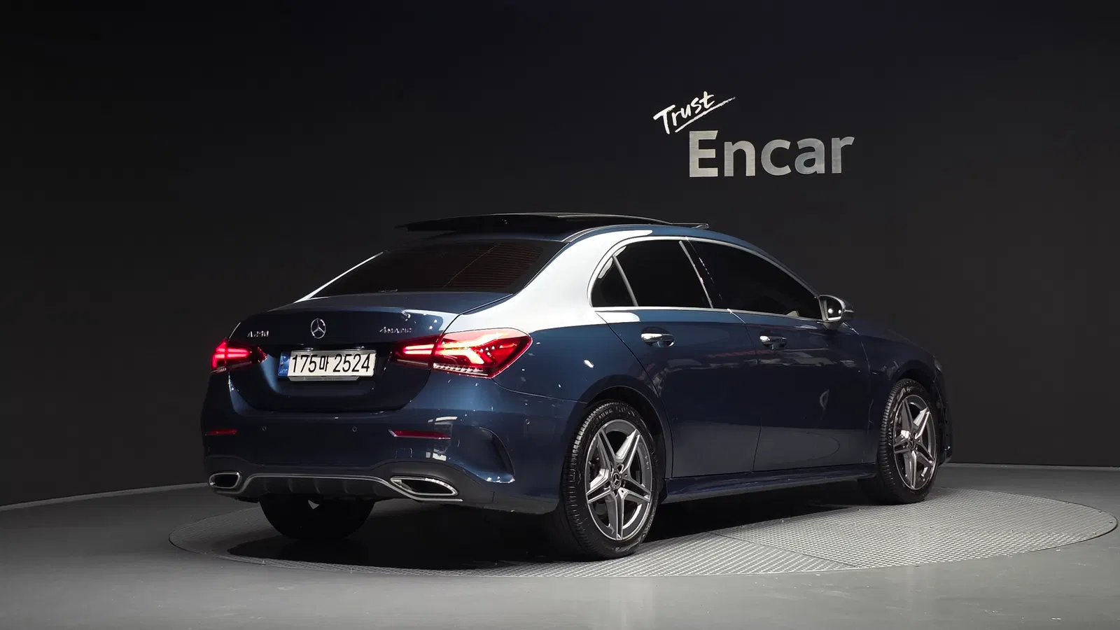 Mercedes-Benz Classe A A250 4MATIC Berline (W177) 2022 — photo 1 sur 32