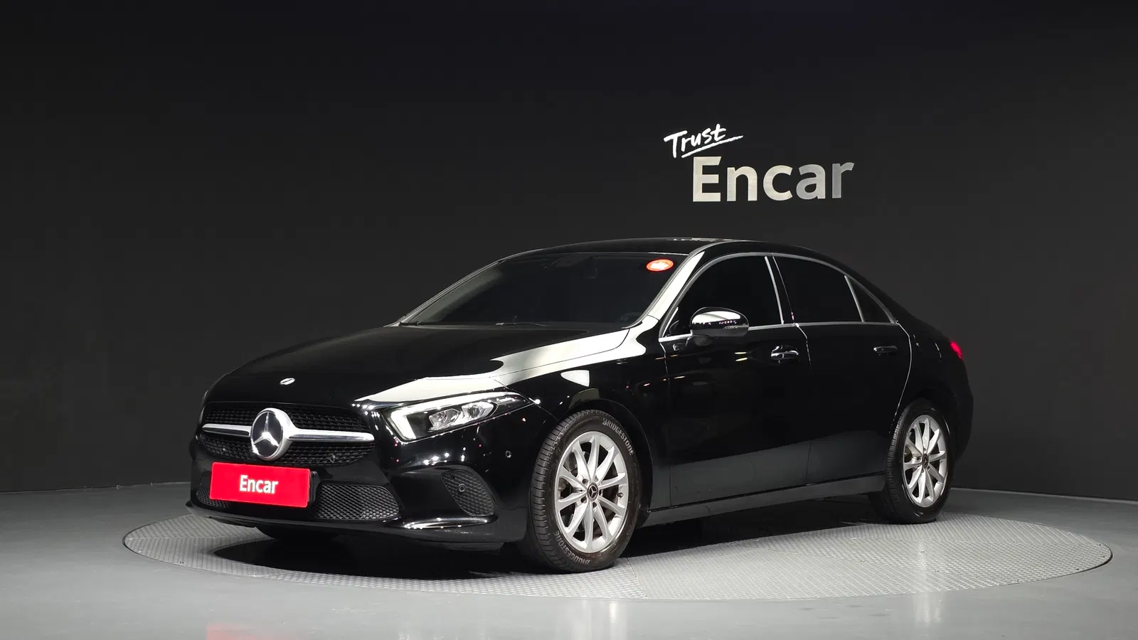 Mercedes-Benz Classe A A220 Berline (W177) 2020 — photo 1 sur 30