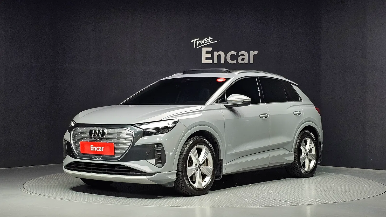 Audi Q4 e-tron (F4) 40 2023 — photo 1 sur 35