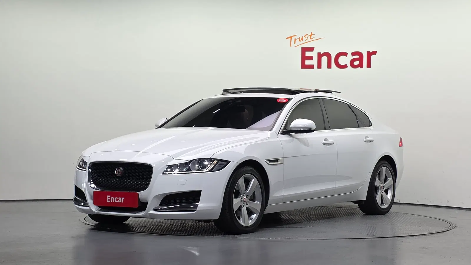 Jaguar XF (X260) 20d Prestige AWD 2018 — photo 1 sur 40