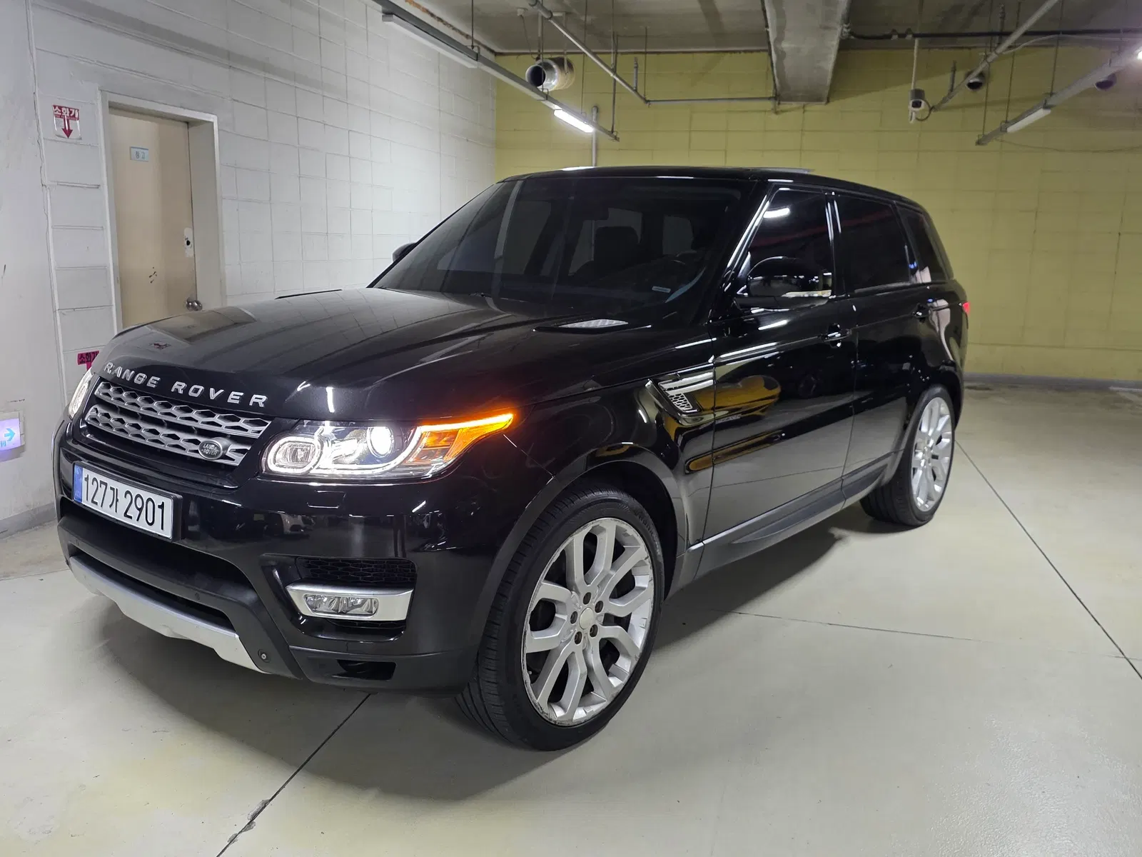 Land Rover Range Rover Sport 2e génération 3.0 SDV6 HSE Dynamic 2015 — photo 1 sur 20