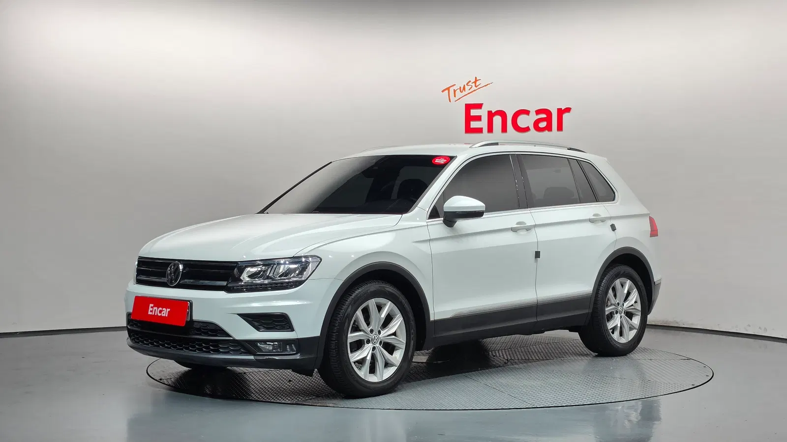 Volkswagen Tiguan 2e génération 2.0 TDI Premium 2018 — photo 1 sur 36