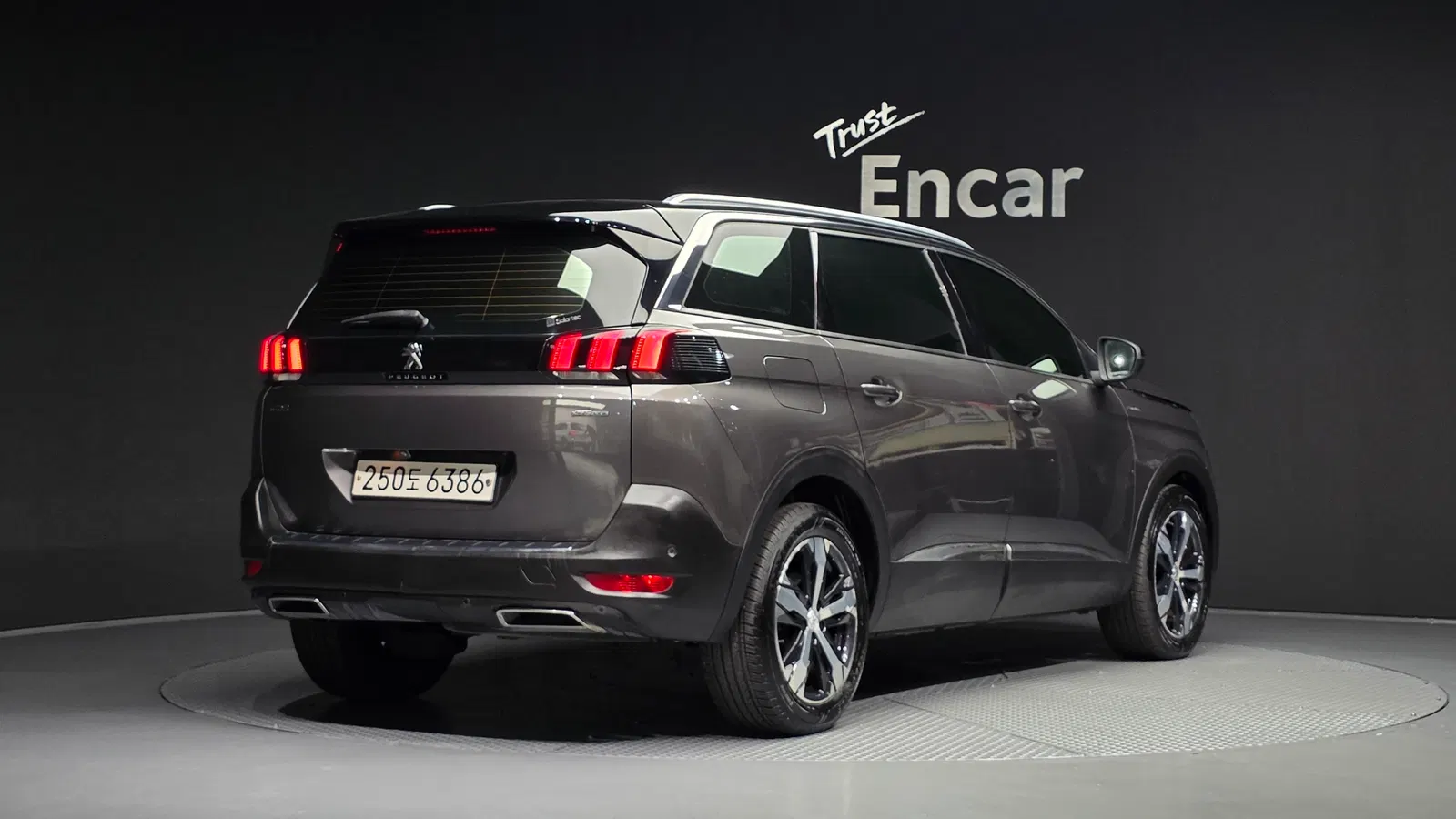 Peugeot 5008 2e génération 1.6 BlueHDi GT Line 2019 — photo 1 sur 34