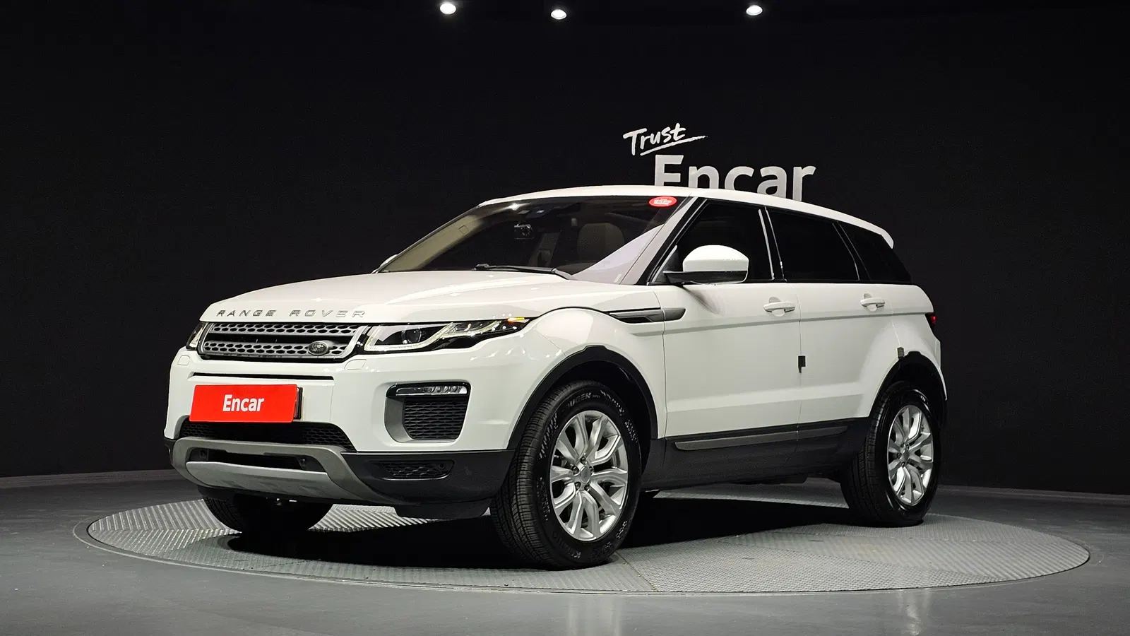 Land Rover Range Rover Evoque 2.0 TD4 SE 2016 — photo 1 sur 20
