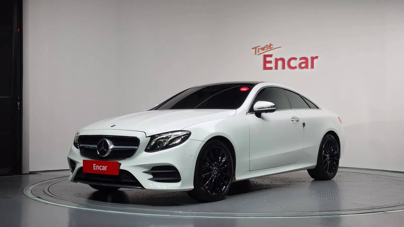 Mercedes-Benz Classe E E400 4MATIC Coupé (W213) 2017 — photo 1 sur 20