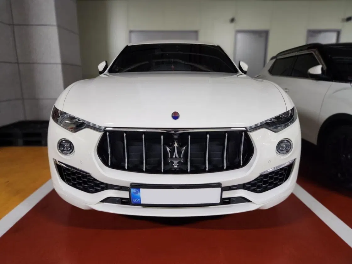 Maserati Levante 3.0 AWD GranLusso 2019 — photo 1 sur 14