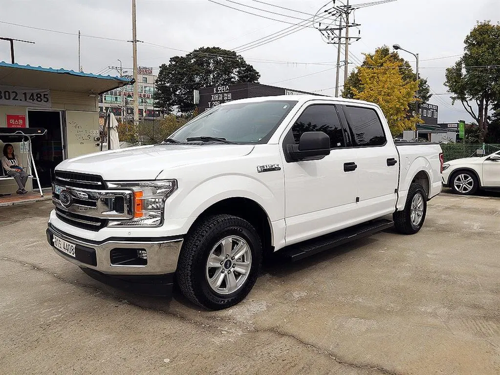 Ford F150 3.5L 2018 — photo 1 sur 26
