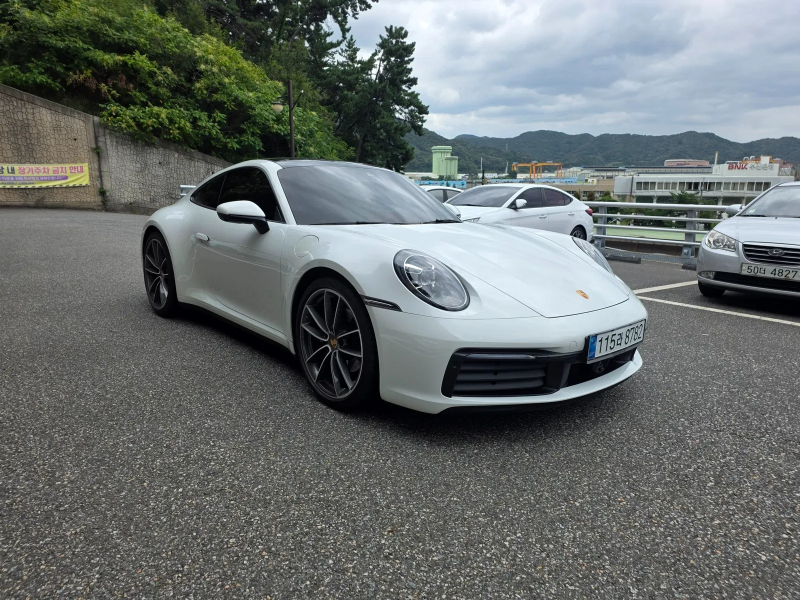 Porsche 911 (992) Carrera 2024 — photo 1 sur 25
