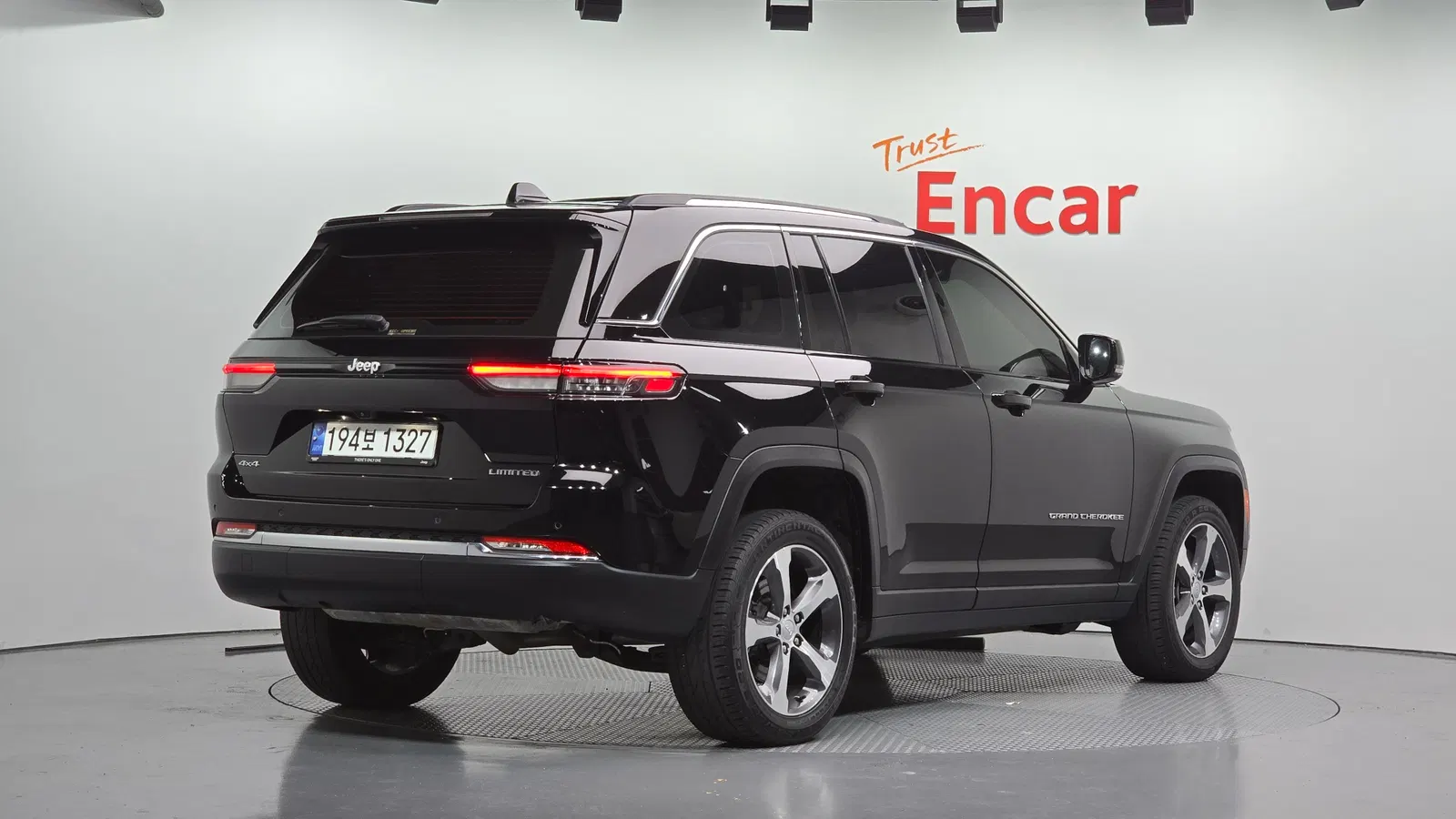 Jeep Grand Cherokee(WL) 3.6 Limited 2023 — photo 1 sur 30