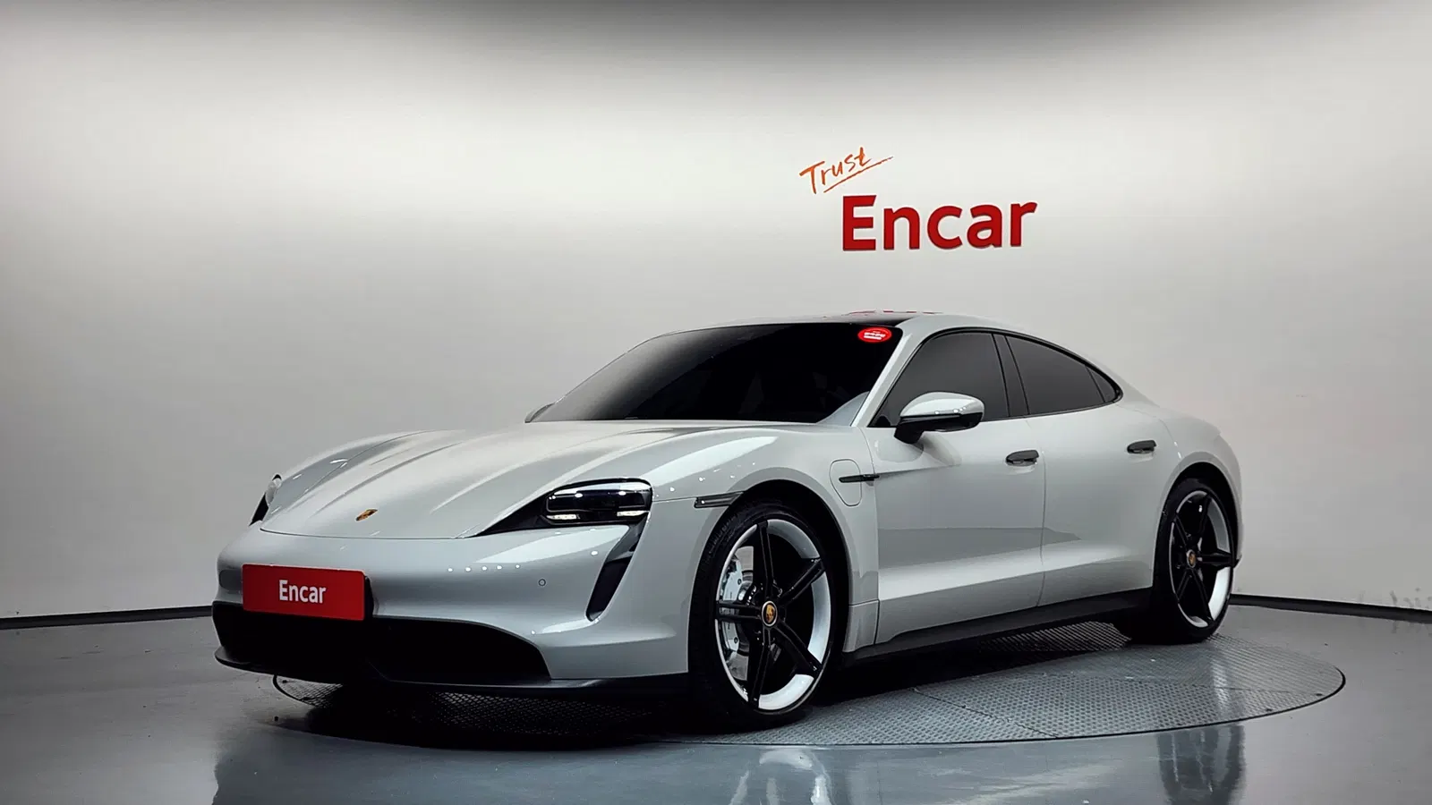 Porsche Taycan Base 2022 — photo 1 sur 31