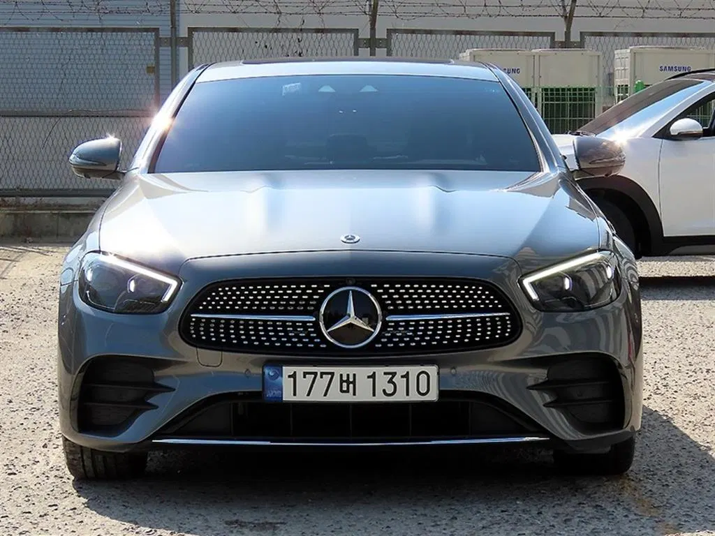 Mercedes-Benz Classe E AMG Line · E250 (W213) 2023 — photo 1 sur 26