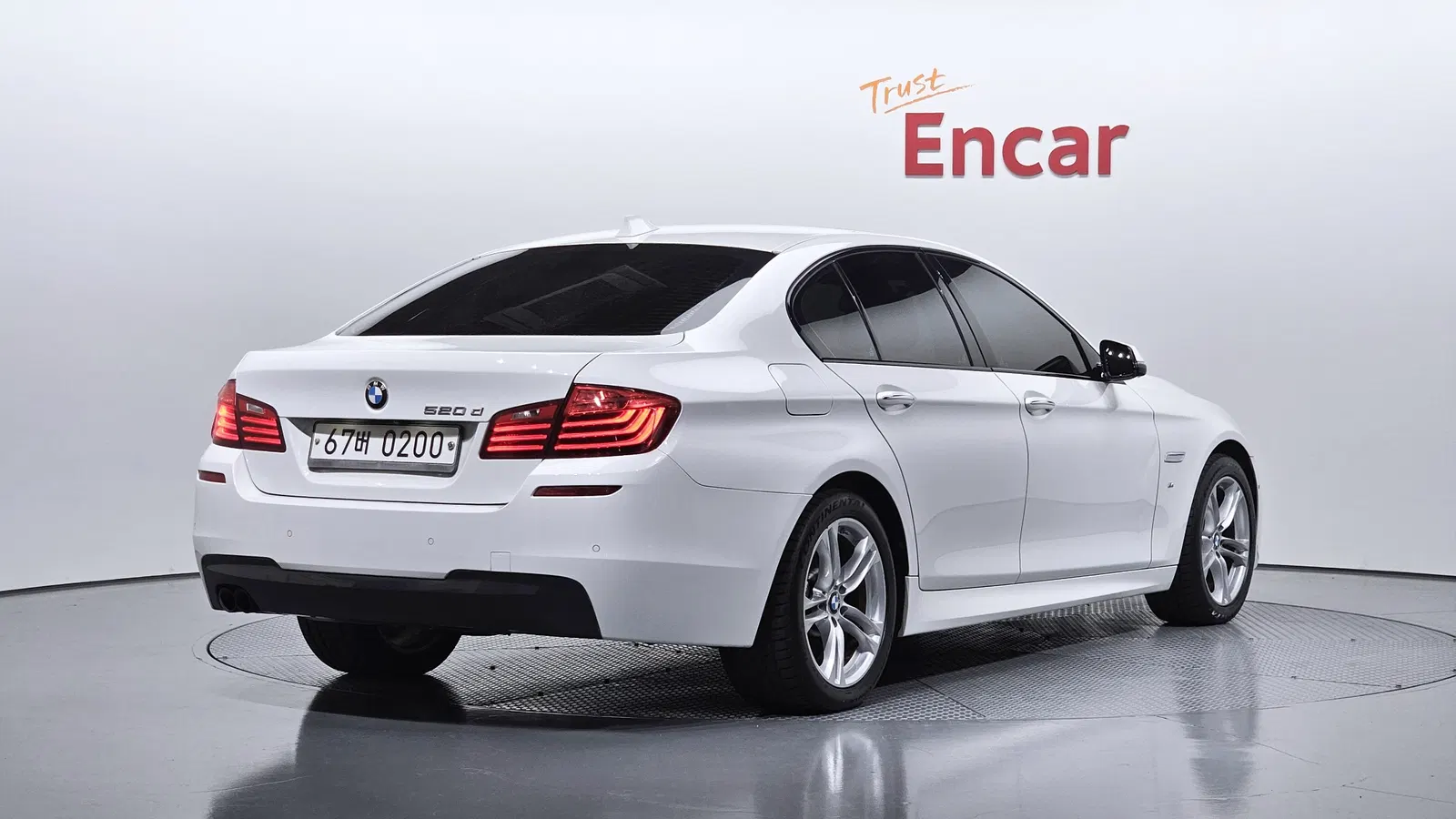 BMW Série 5 (F10) 520d M Aero Dynamic 2016 — photo 1 sur 38