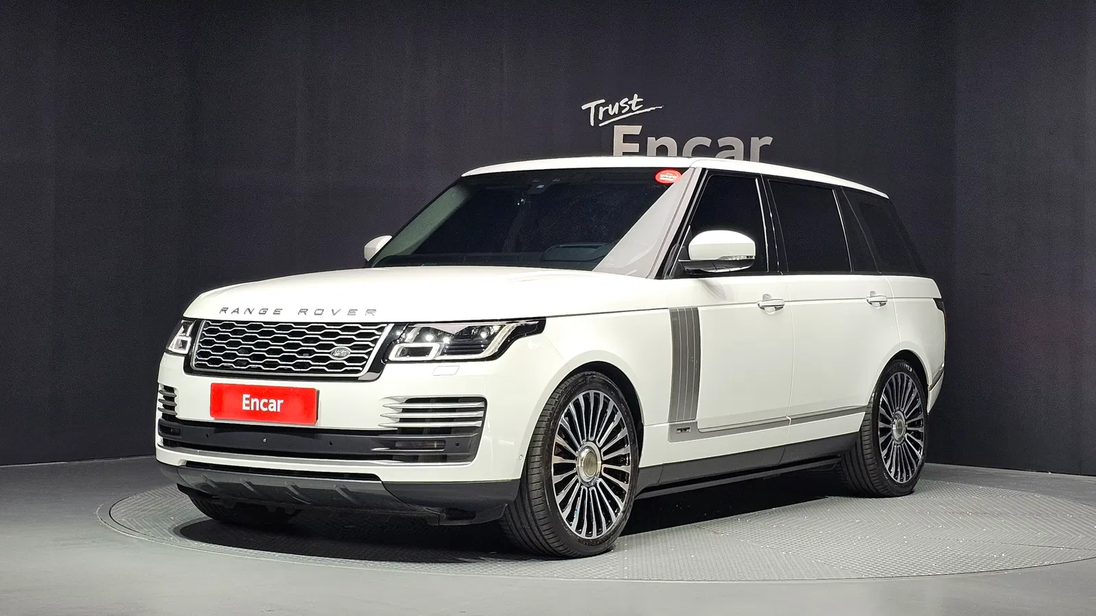 Land Rover Range Rover 4e génération 5.0 SC AB LWB 2019 — photo 1 sur 20