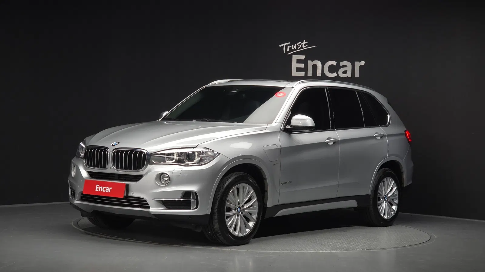 BMW X5 (F15) xDrive 40e iPerformance 2016 — photo 1 sur 26