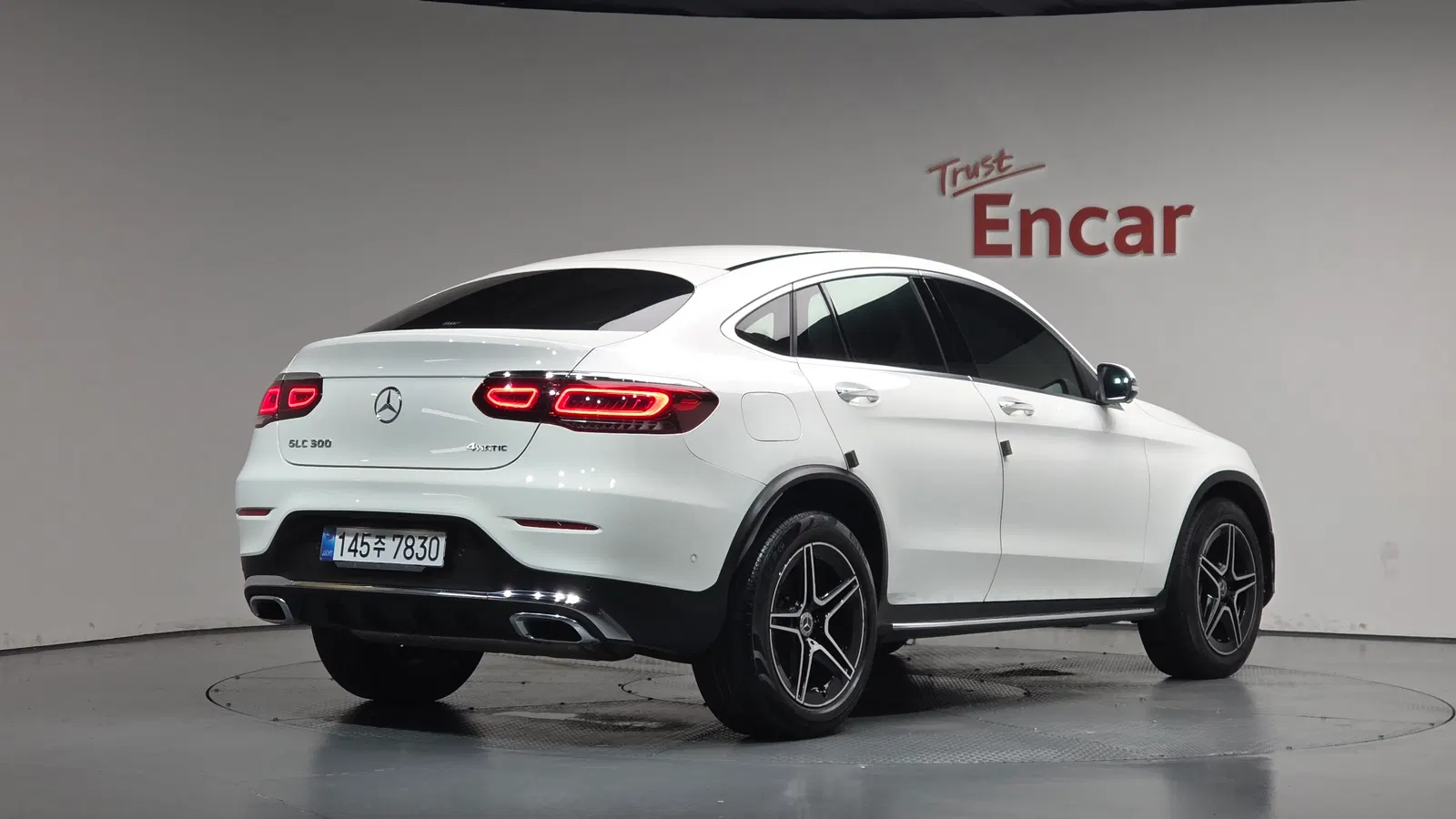 Mercedes-Benz GLC GLC300 4MATIC Coupé (X253) 2023 — photo 1 sur 36