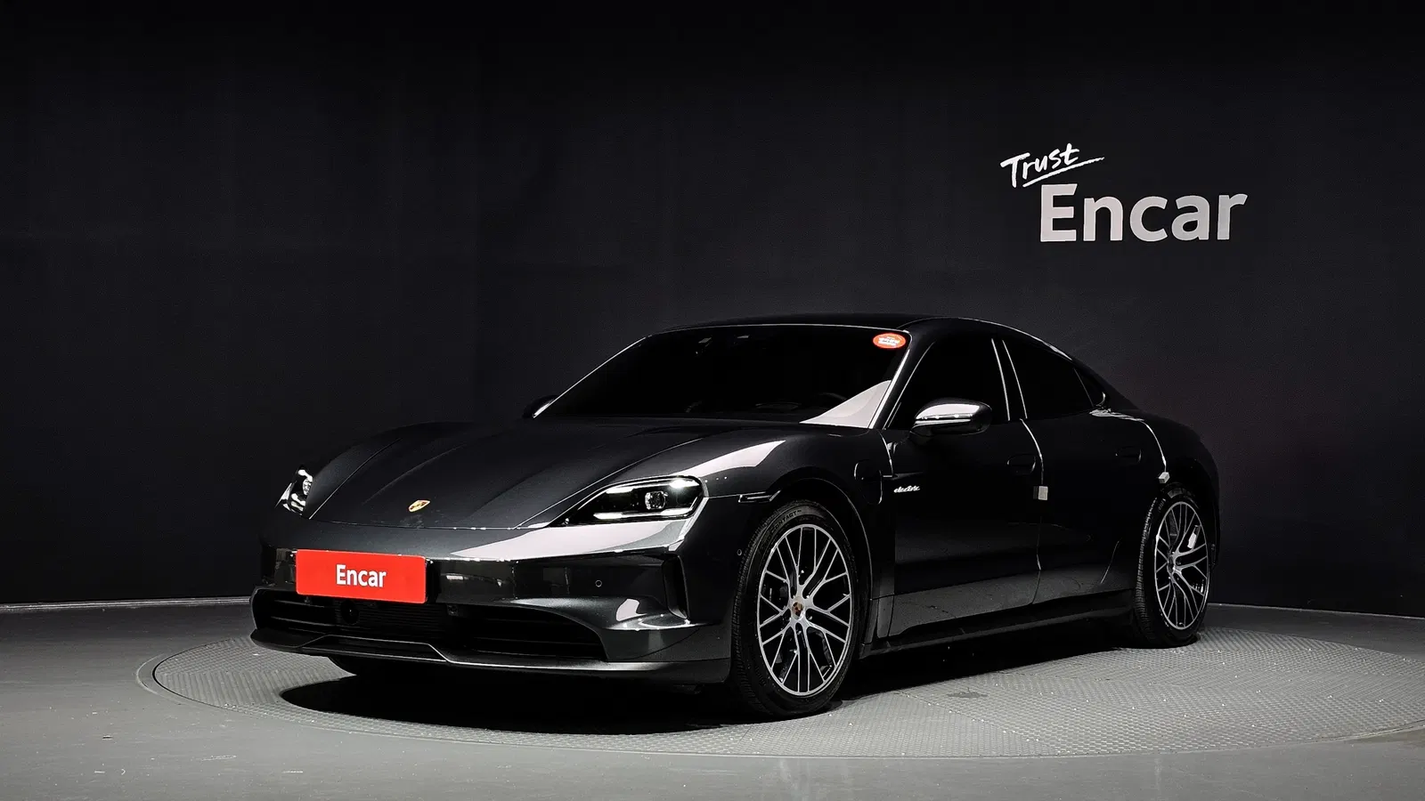Porsche Taycan Base 2025 — photo 1 sur 38