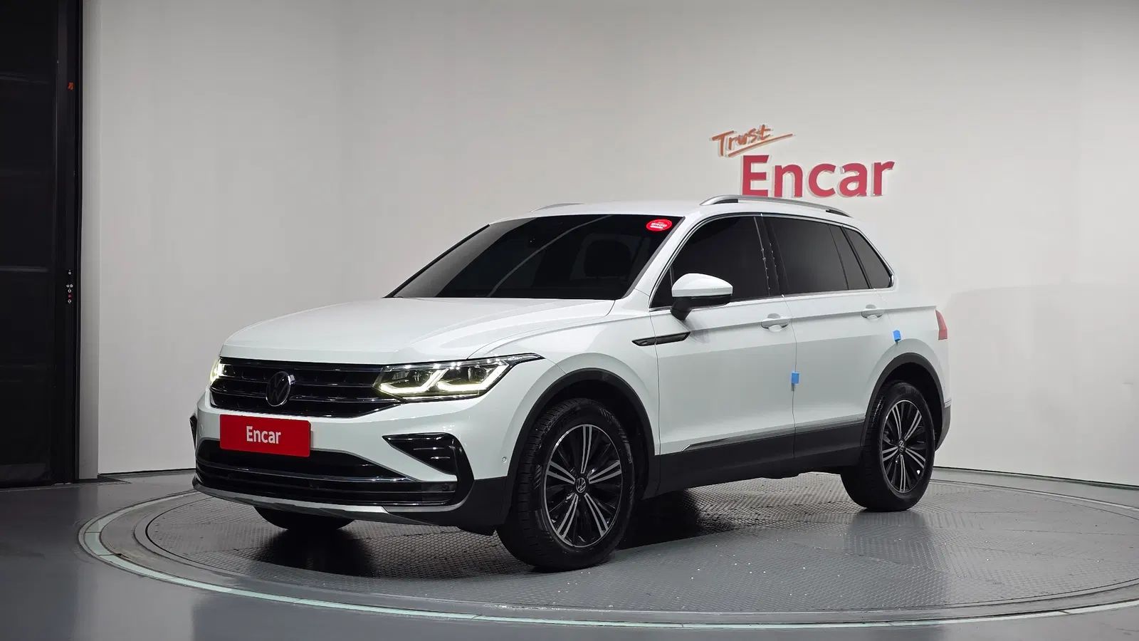 Volkswagen Tiguan 2e génération 2.0 TDI 4Motion Premium 2021 — photo 1 sur 32