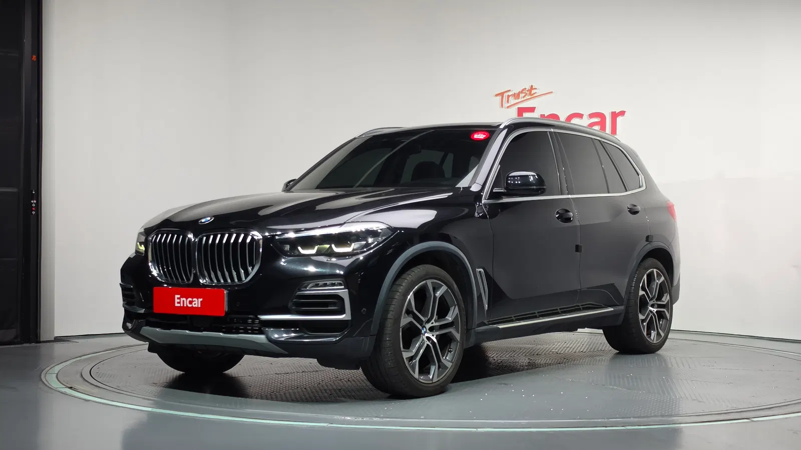 BMW X5 (G05) xDrive 40i xLine 2021 — photo 1 sur 20