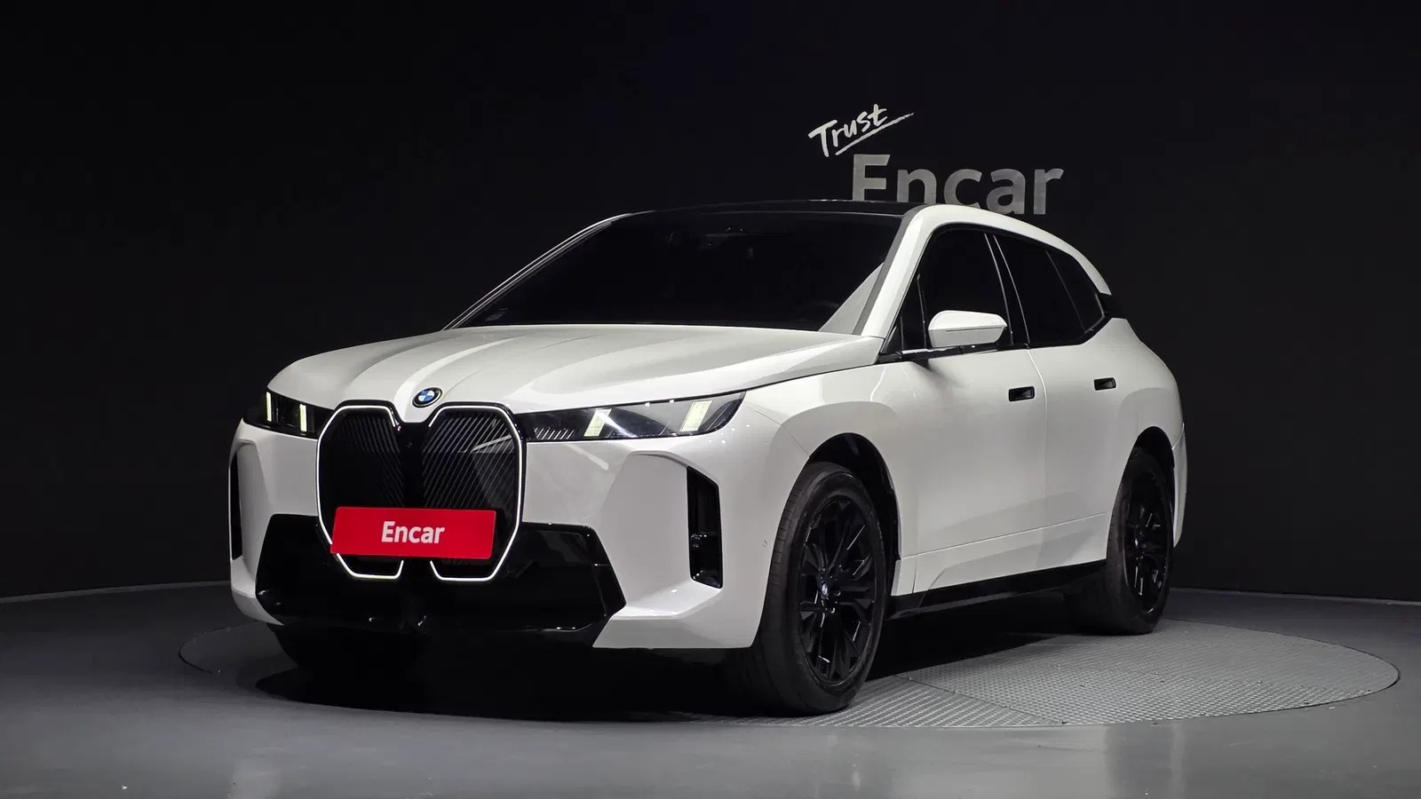 BMW iX xDrive45 M Sport 2026 — photo 1 sur 35