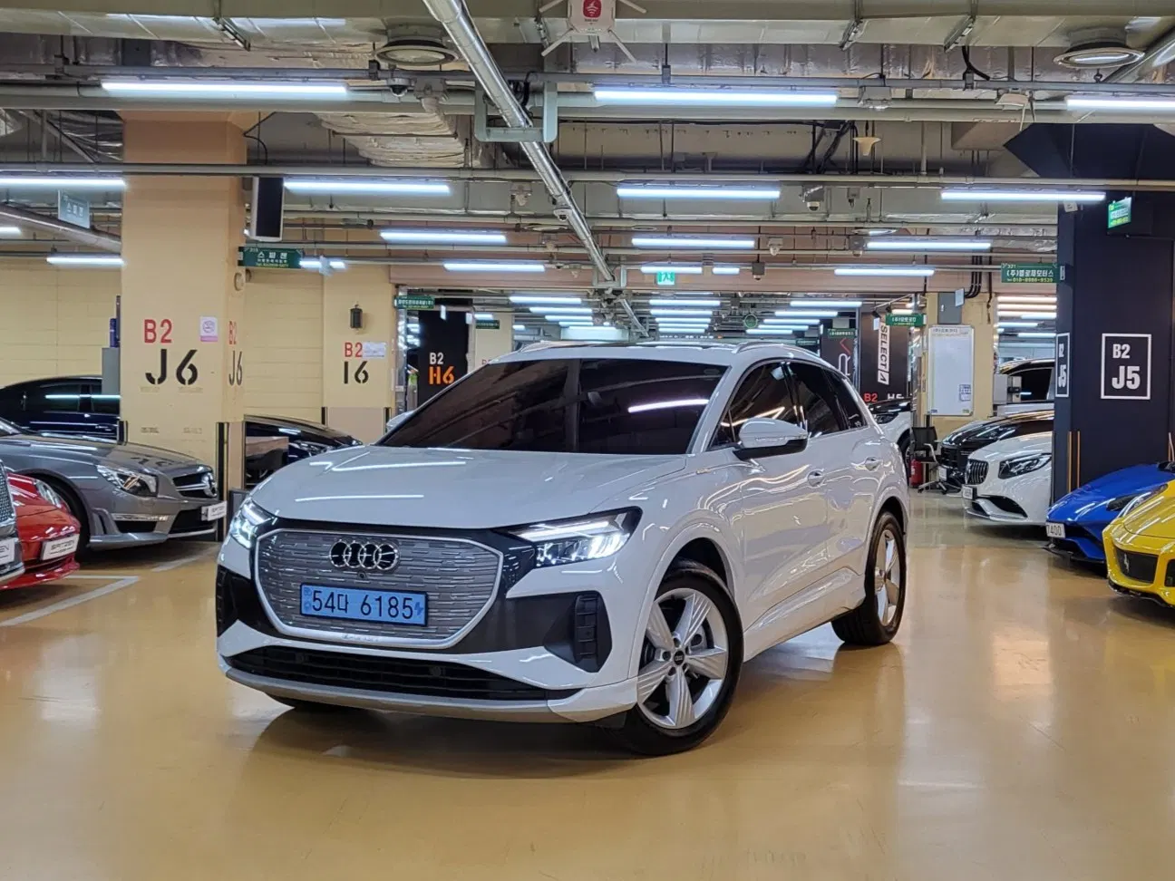 Audi Q4 e-tron (F4) 40 2022 — photo 1 sur 26