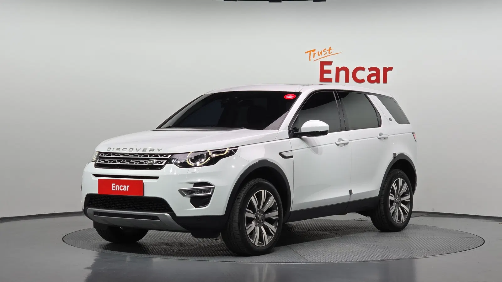 Land Rover Discovery Sport 2.0 TD4 HSE Luxury 2017 — photo 1 sur 20