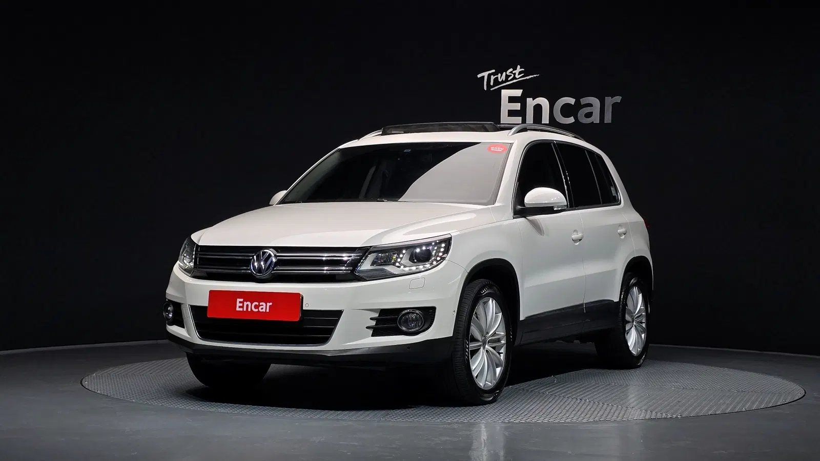 Volkswagen Tiguan 2.0 TDI Premium 2013 — photo 1 sur 20