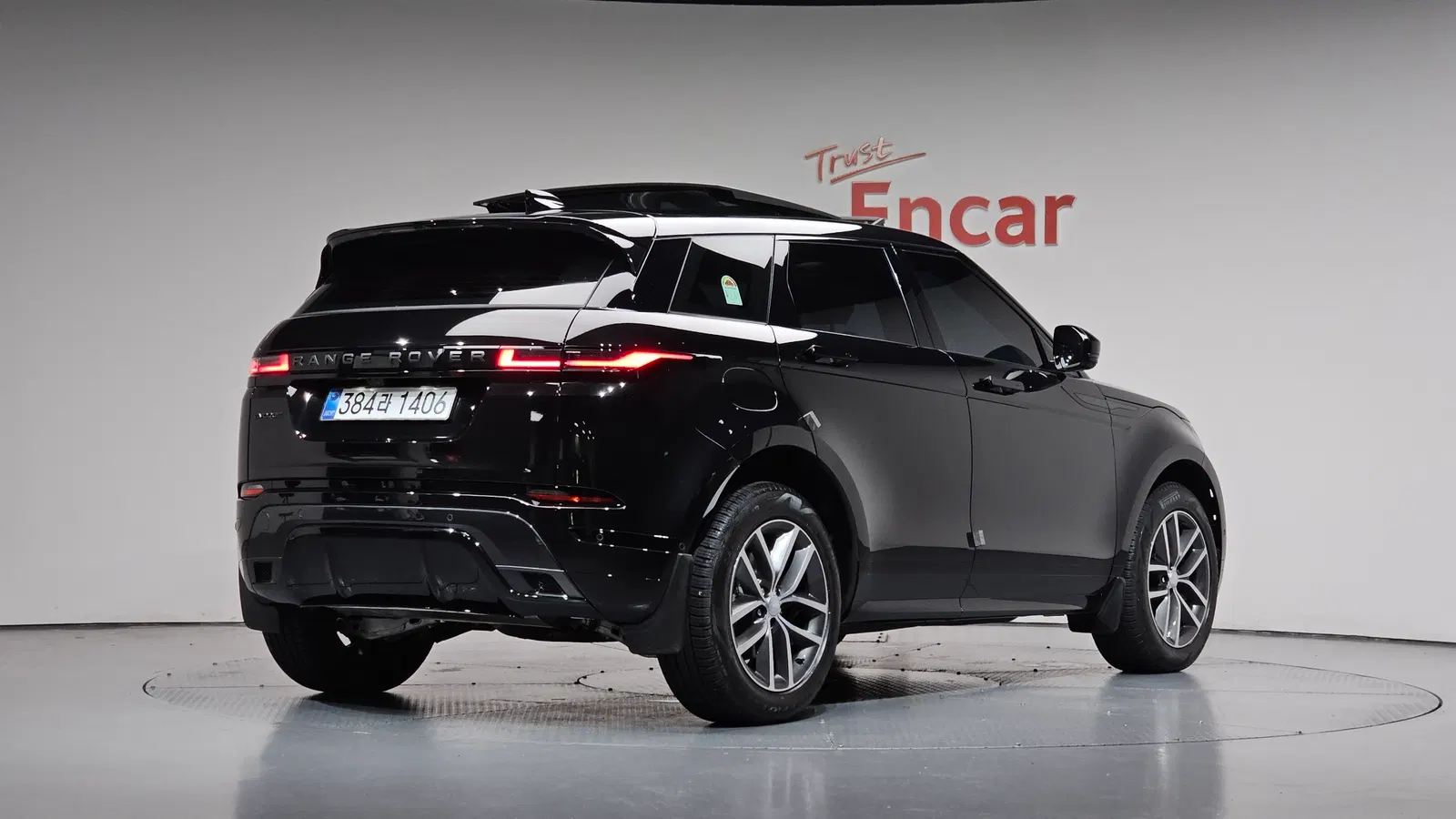 Land Rover Range Rover Evoque 2e génération P250 Dynamic SE 2026 — photo 1 sur 43