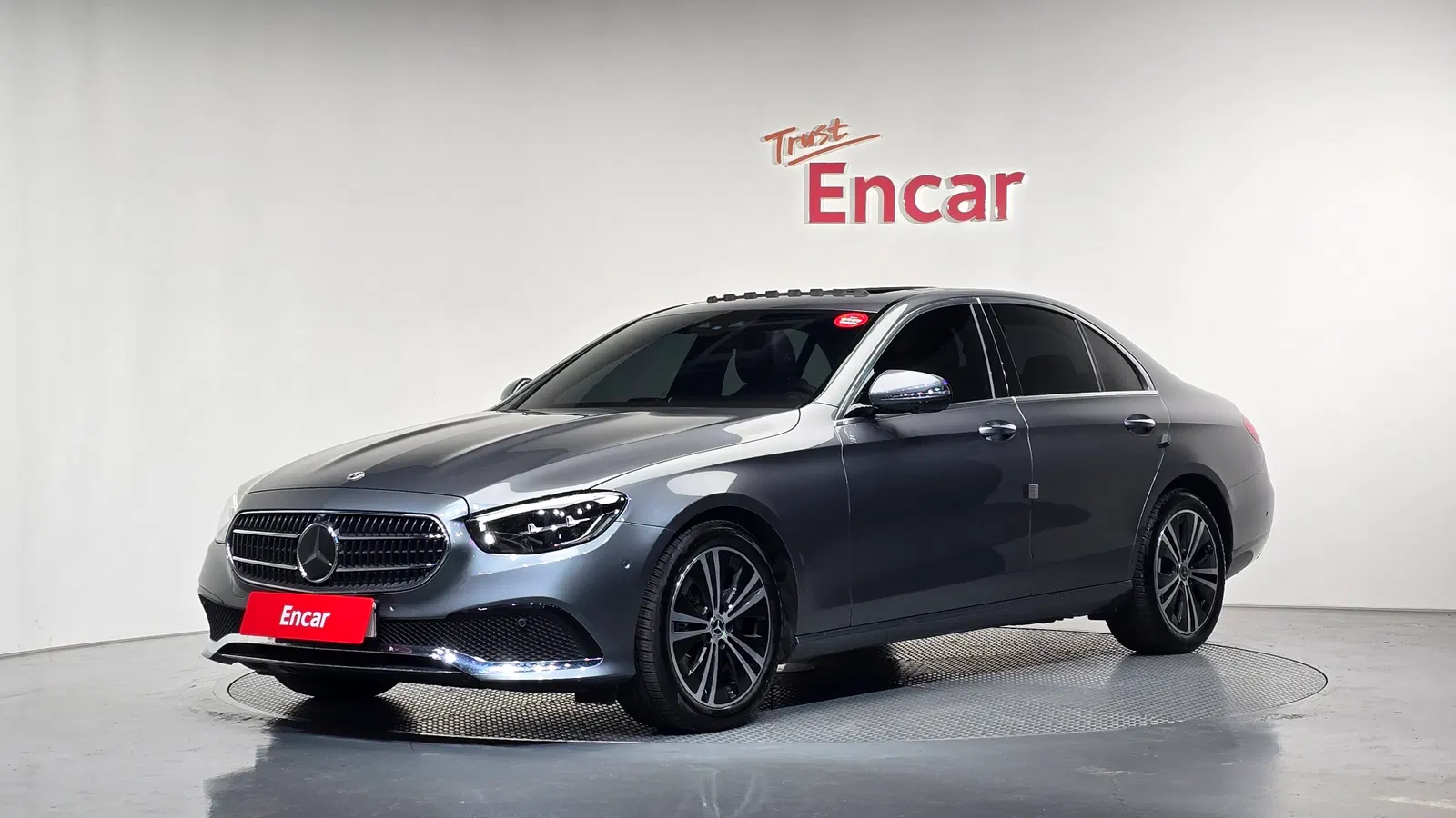 Mercedes-Benz Classe E E250 Avantgarde (W213) 2022 — photo 1 sur 31