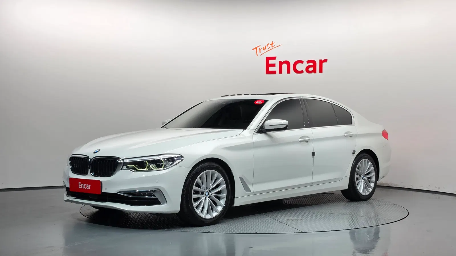 BMW Série 5 (G30) 520d Luxury Plus 2018 — photo 1 sur 38