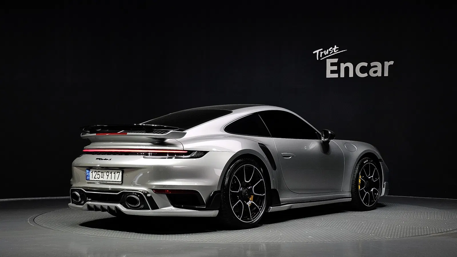 Porsche 911 (992) Turbo S 2023 — photo 1 sur 40
