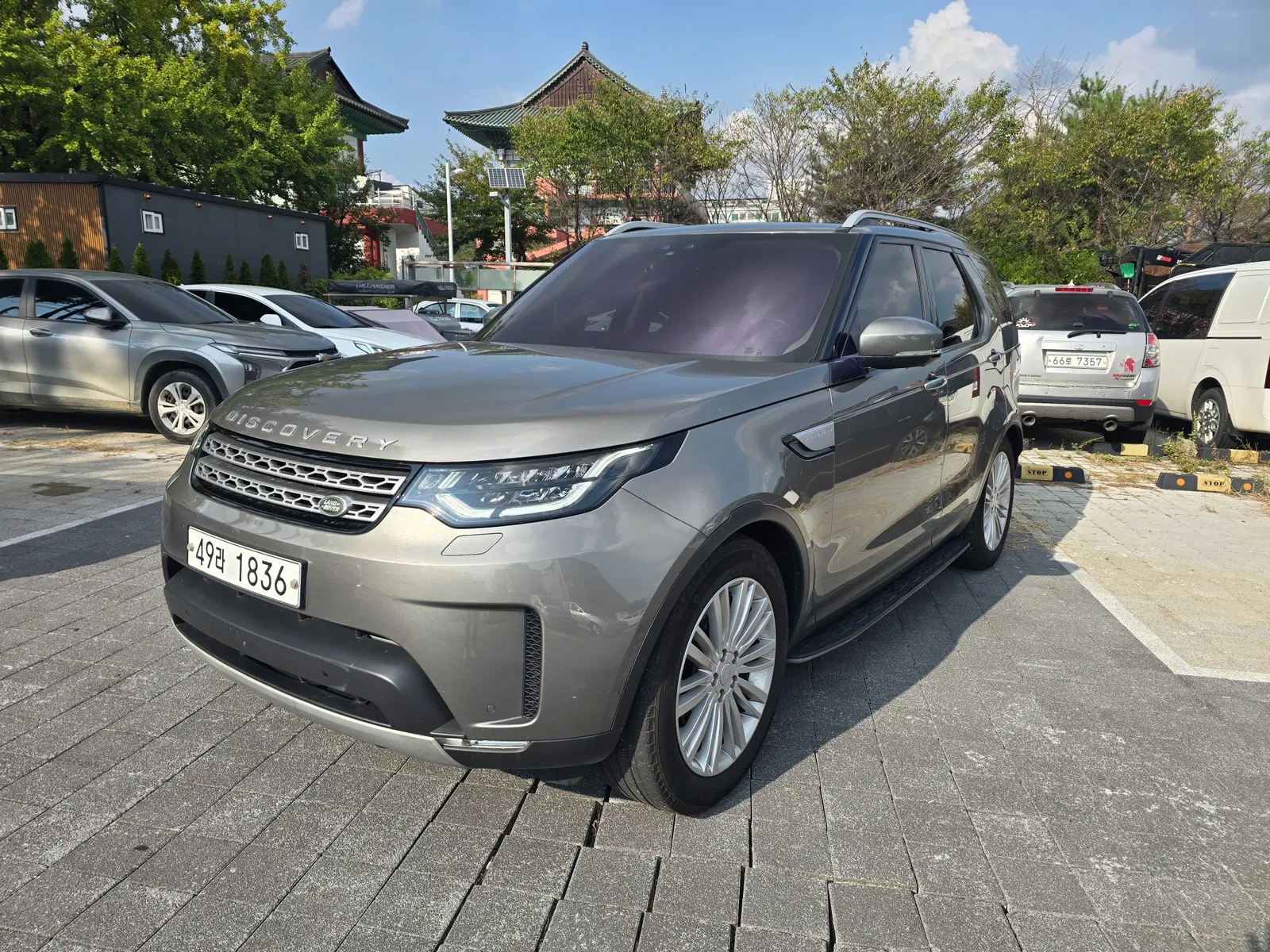 Land Rover Discovery 5 3.0 TD6 HSE Luxury 2018 — photo 1 sur 26