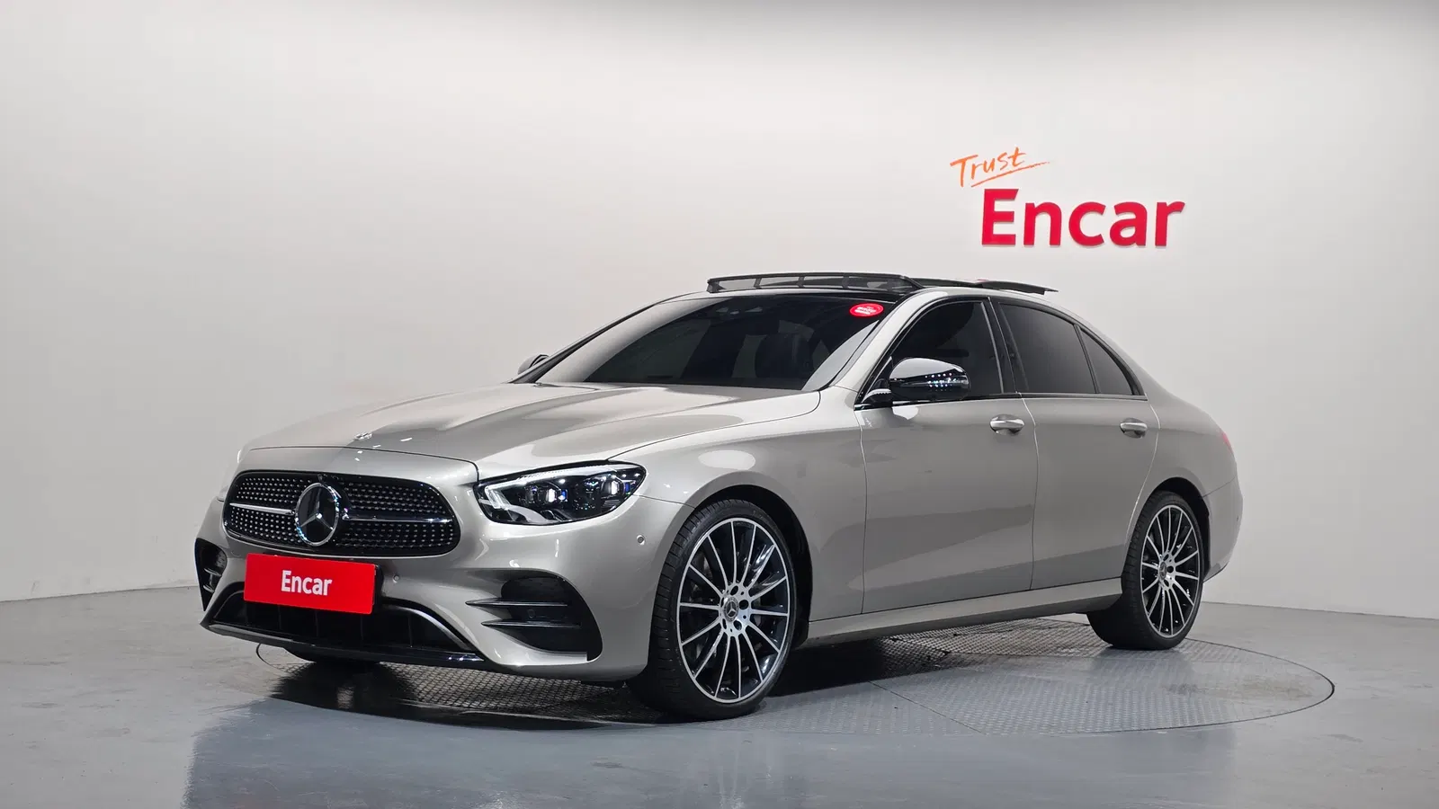 Mercedes-Benz Classe E AMG Line · E350 4MATIC (W213) 2023 — photo 1 sur 20