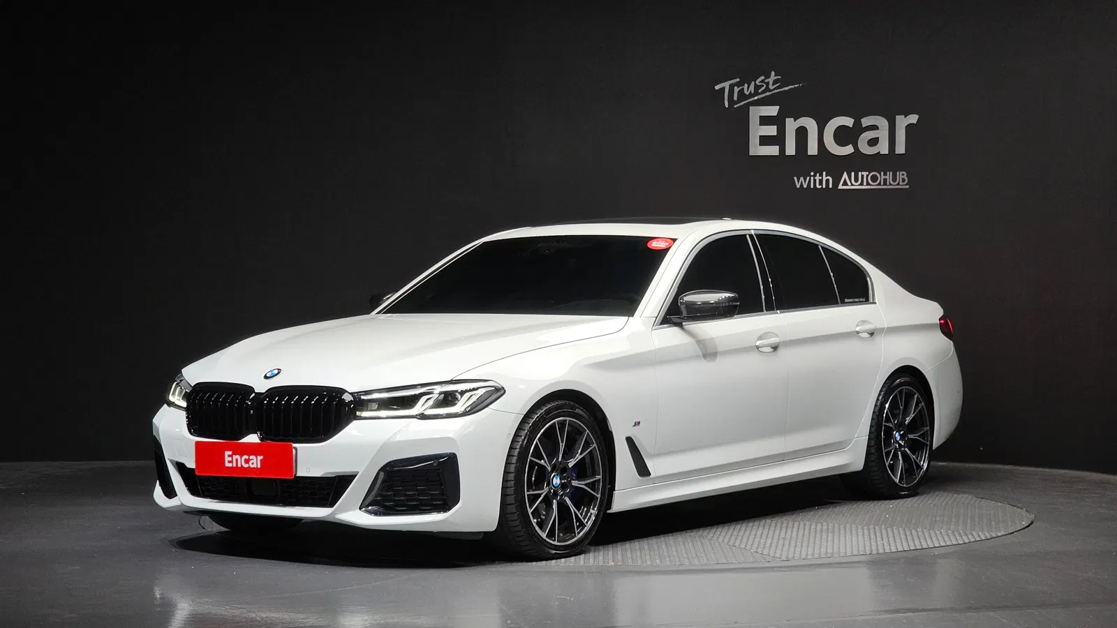 BMW Série 5 (G30) 523d M Sport 2023 — photo 1 sur 31