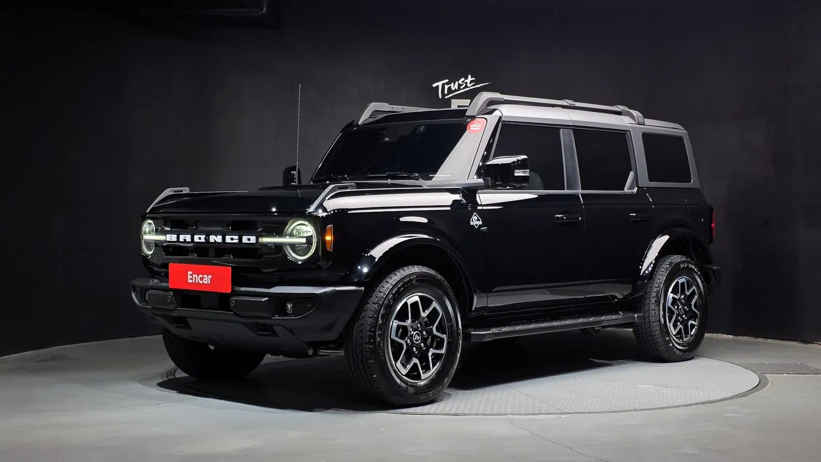 Ford Bronco 6e génération 2.7 Outer Banks 2023 — photo 1 sur 30