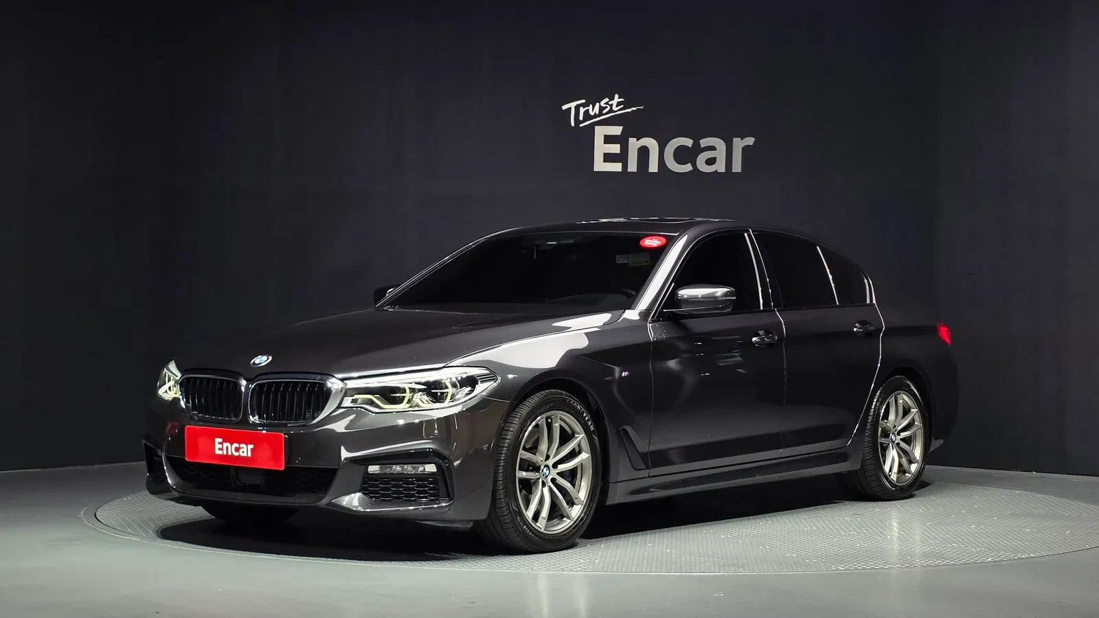 BMW Série 5 (G30) 530i M Sport 2017 — photo 1 sur 20
