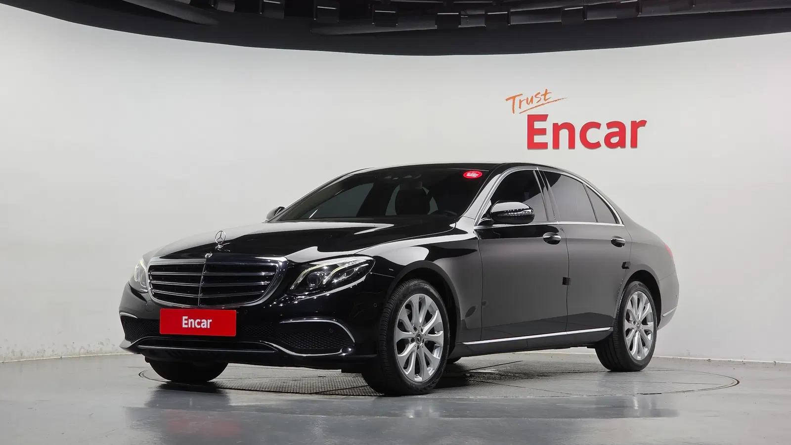 Mercedes-Benz Classe E E220d 4MATIC Exclusive (W213) 2018 — photo 1 sur 20