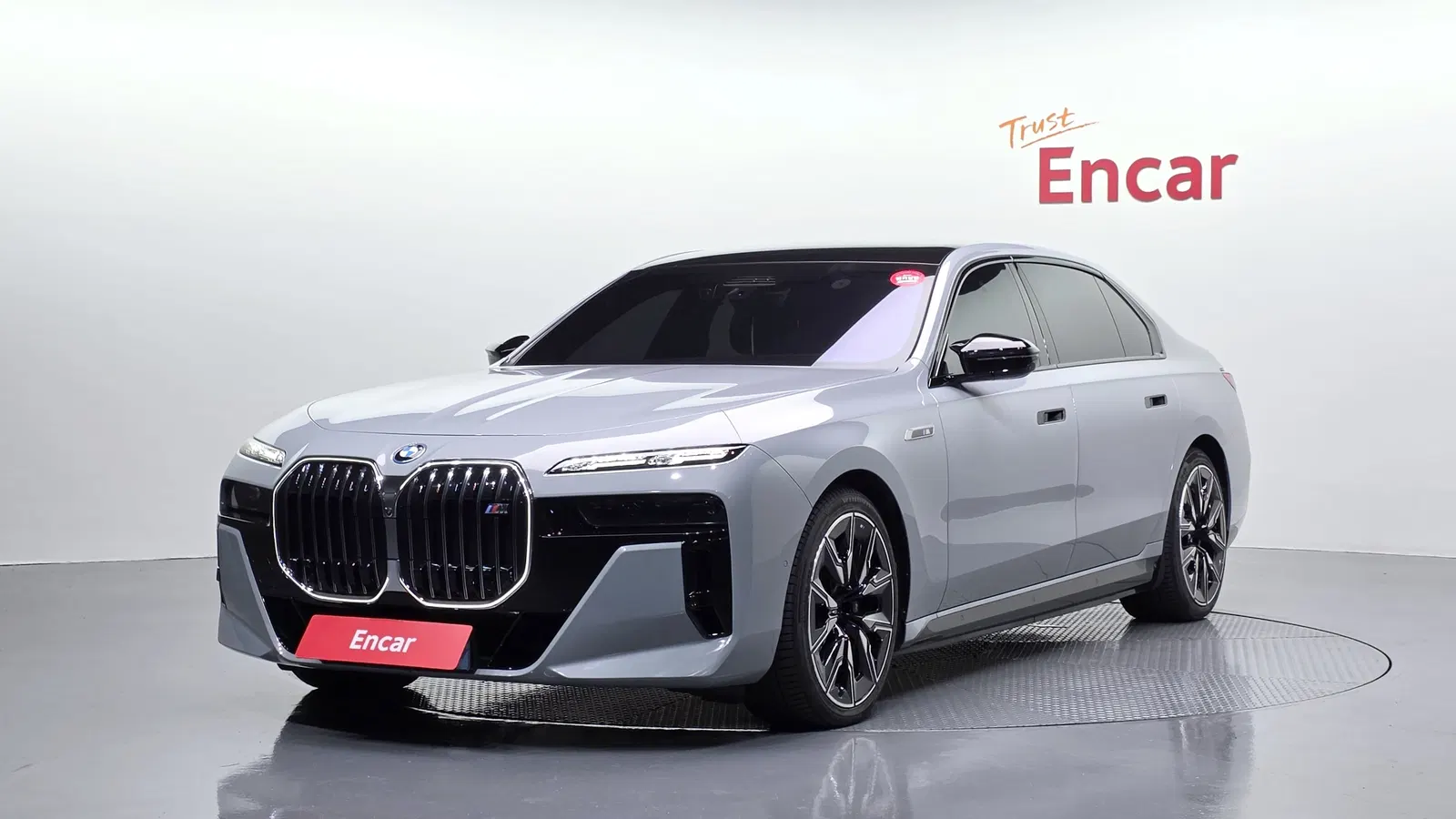 BMW i7 (G70) M70 xDrive 2024 — photo 1 sur 20