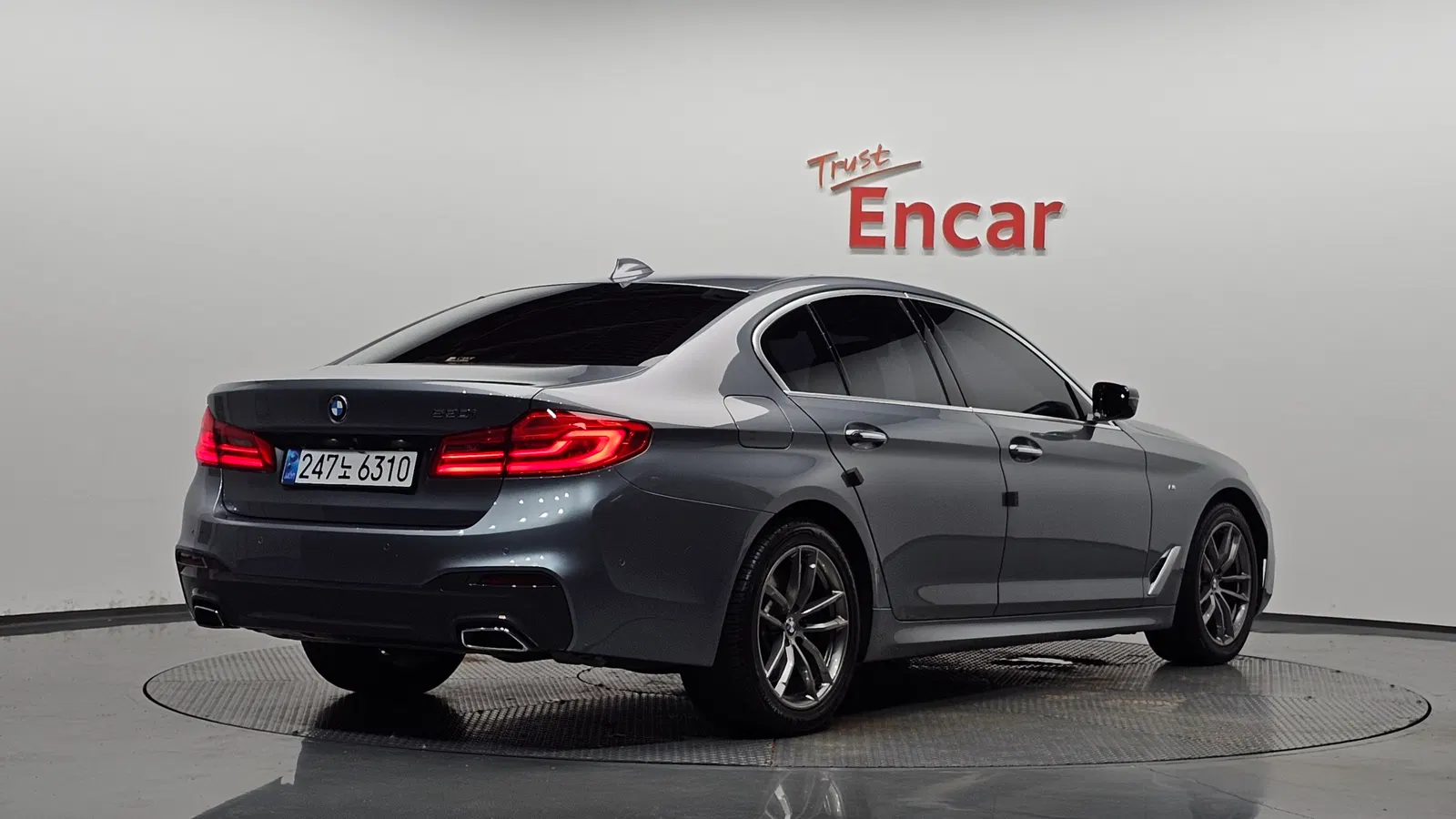BMW Série 5 (G30) 530i M Sport Plus 2018 — photo 1 sur 36