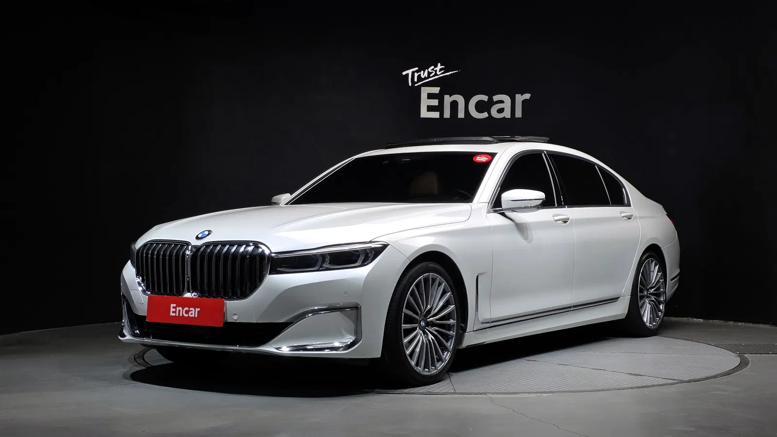 BMW Série 7 (G11) 730Ld xDrive Design Pure Excellence 2020 — photo 1 sur 20