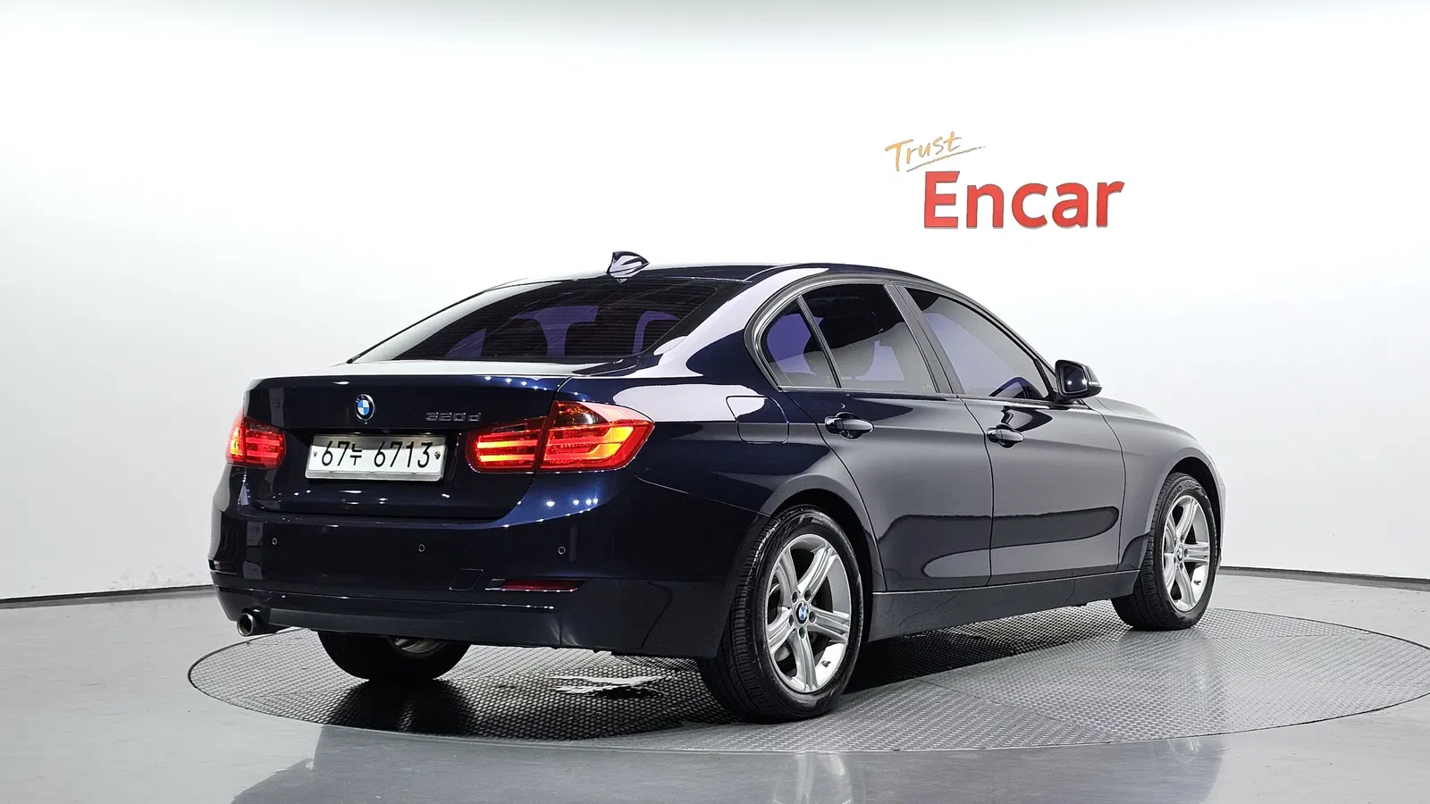 BMW Série 3 (F30) 320d 2014 — photo 1 sur 31