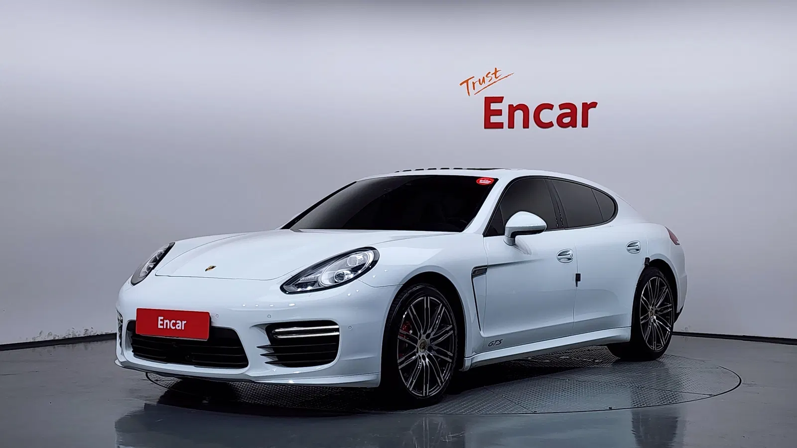 Porsche Panamera 4.8 GTS 2016 — photo 1 sur 26