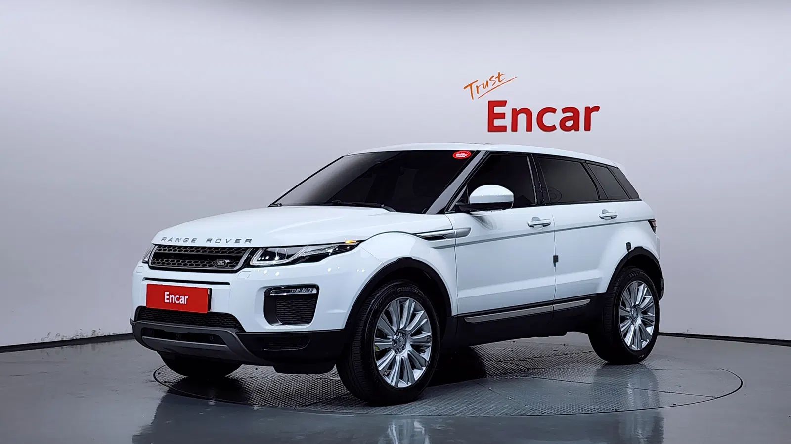 Land Rover Range Rover Evoque 2.0 TD4 HSE 2017 — photo 1 sur 20