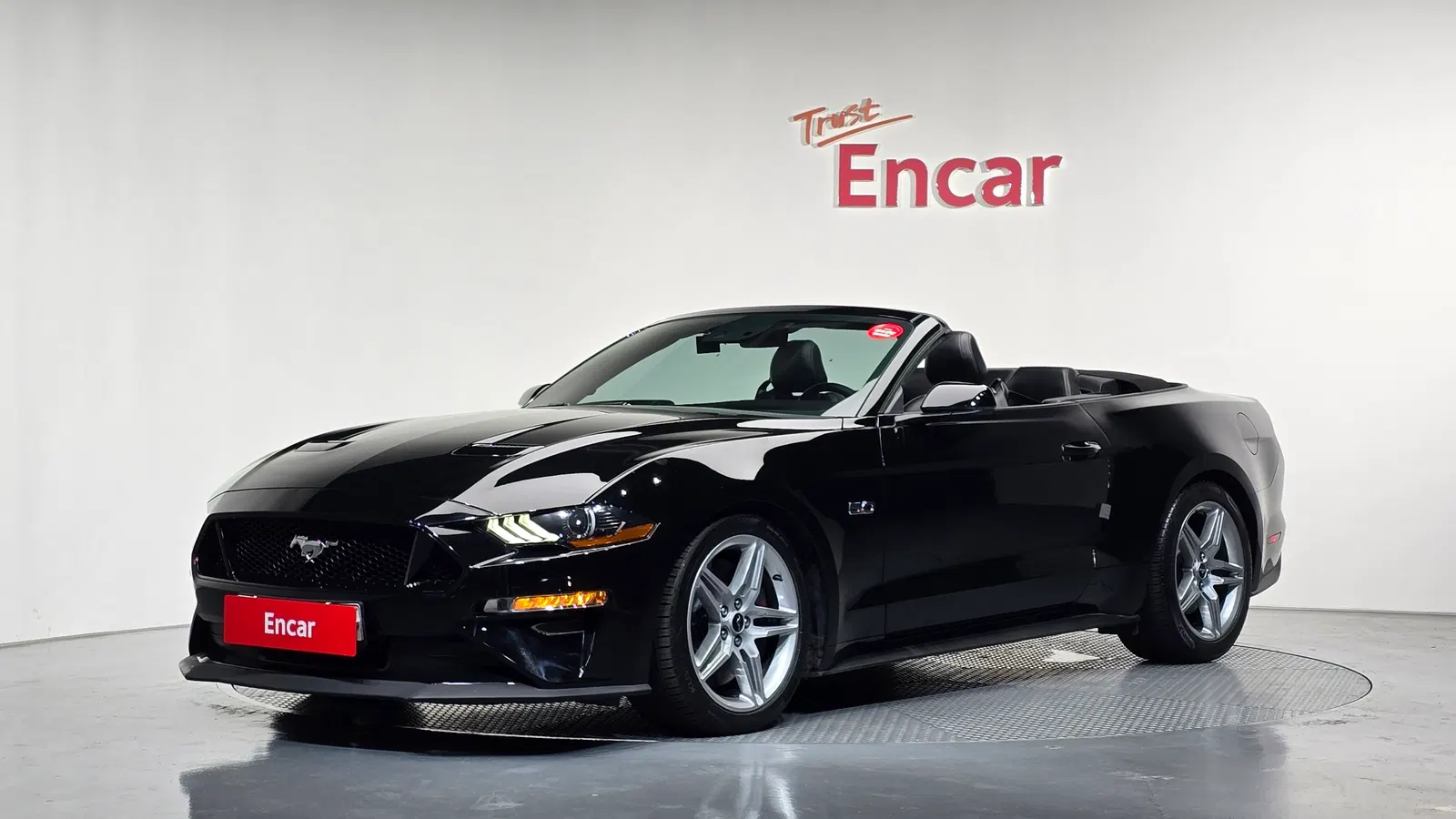 Ford Mustang GT Convertible 2020 — photo 1 sur 32